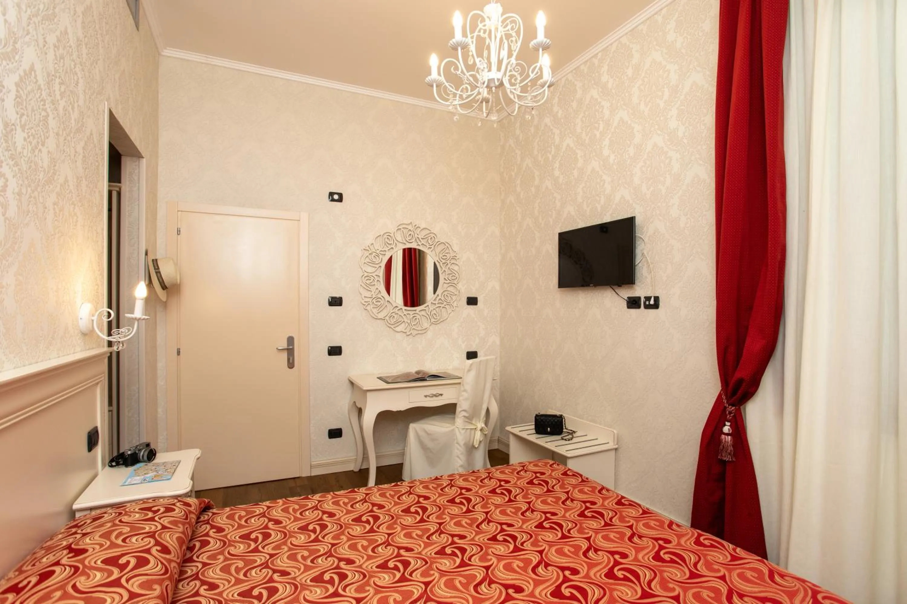 Bed in Charming Palace Santa Fosca