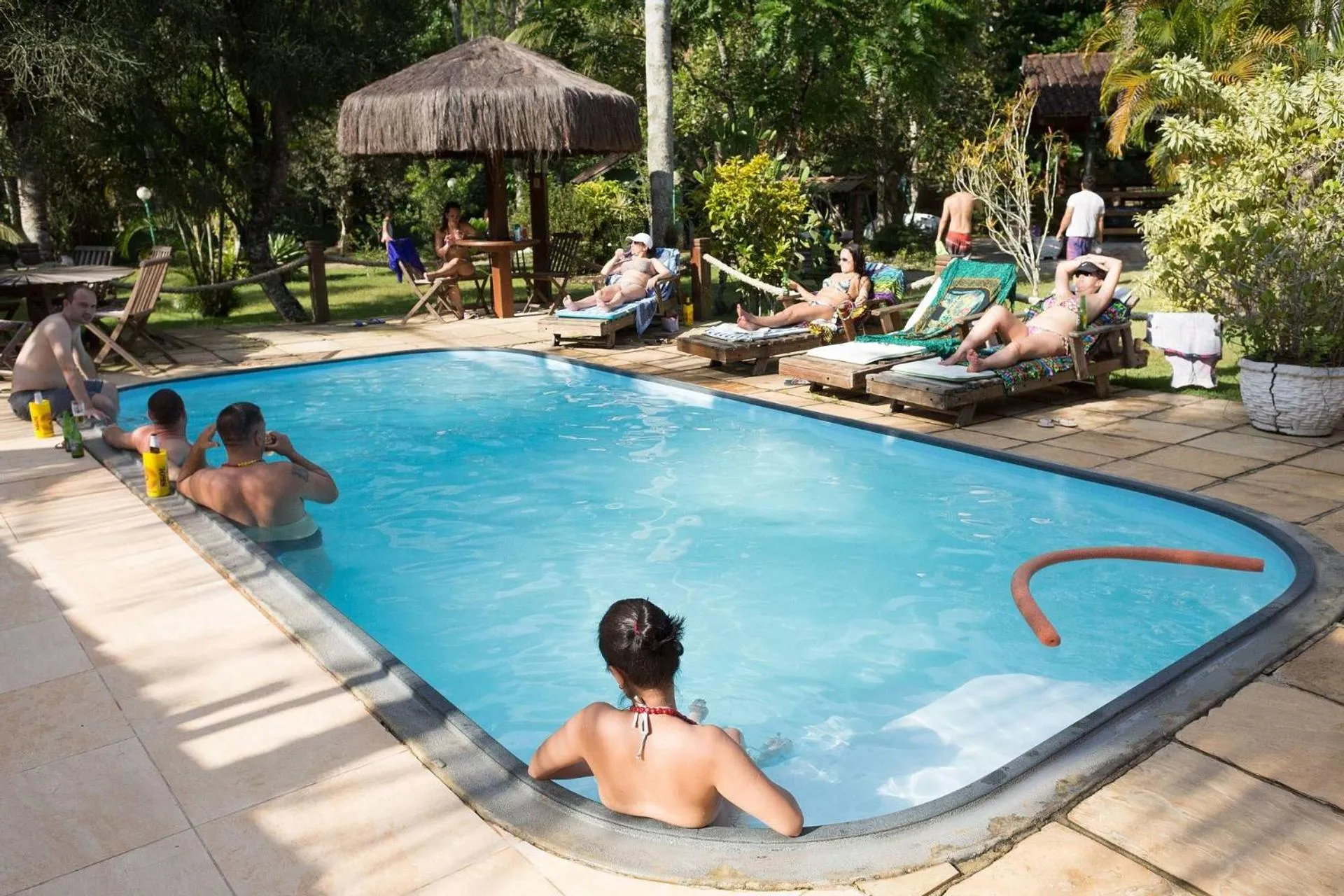 Swimming pool in Pousada Recanto dos Lima
