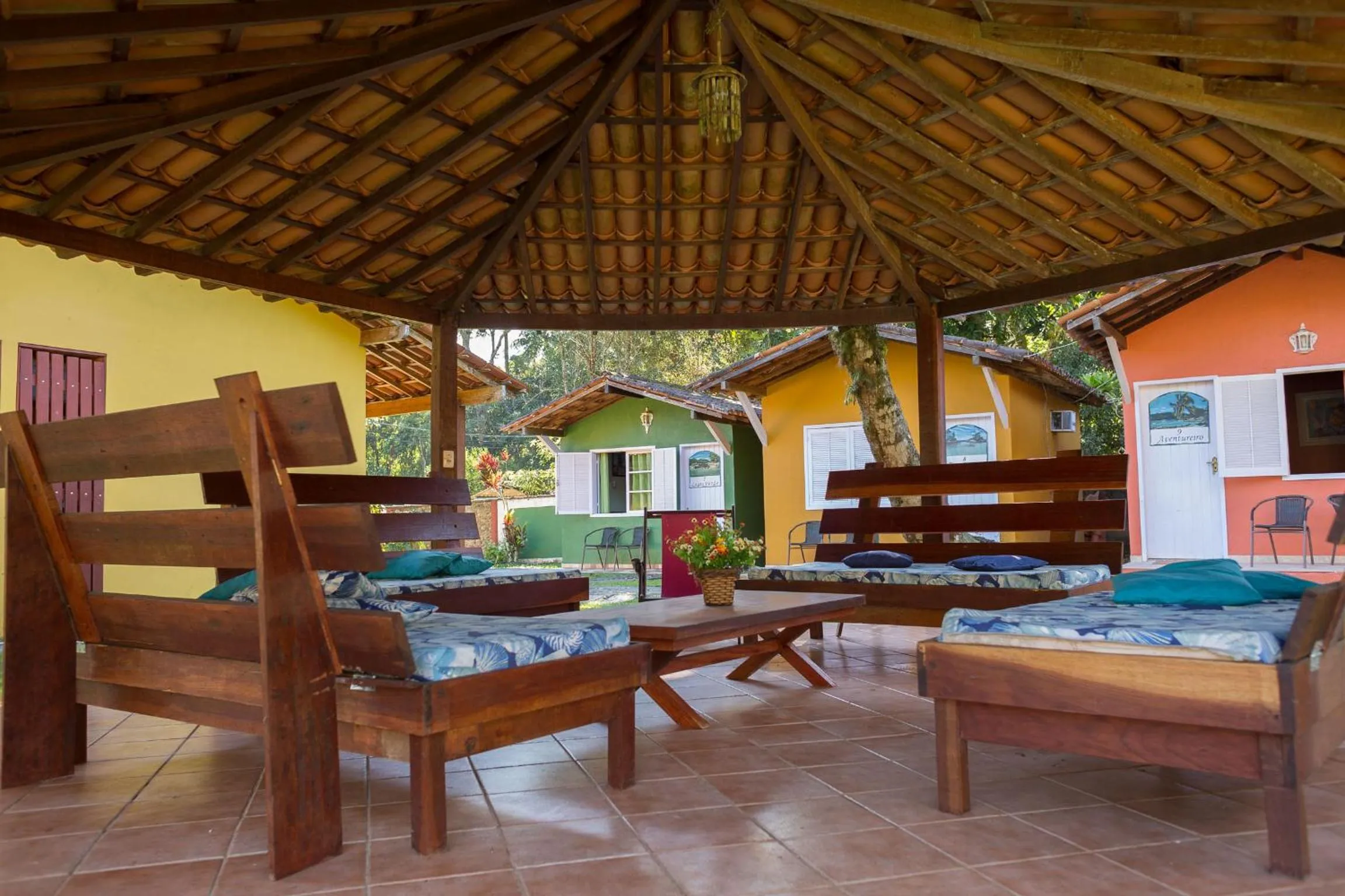 Communal lounge/ TV room in Pousada Recanto dos Lima