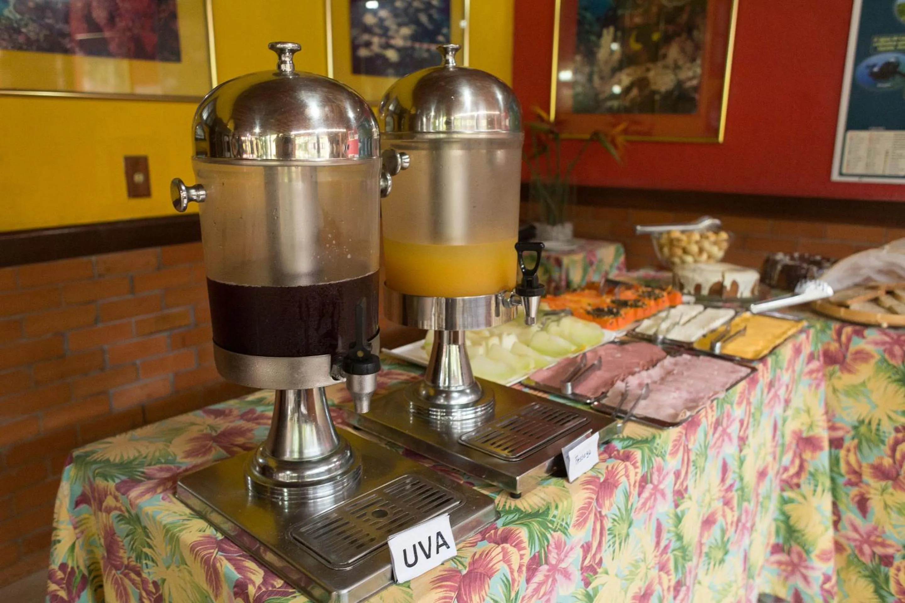 Restaurant/places to eat in Pousada Recanto dos Lima