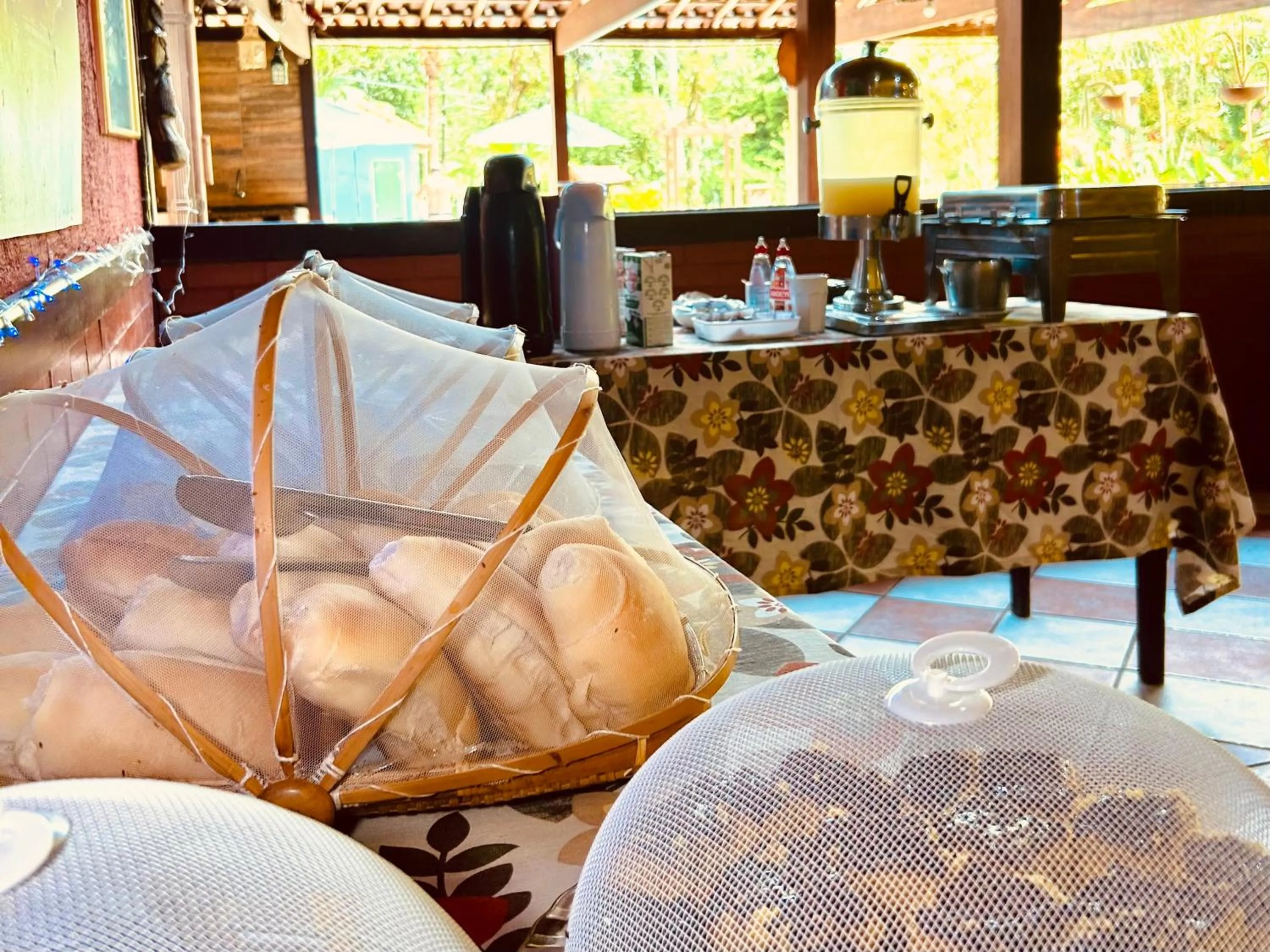 Restaurant/places to eat in Pousada Recanto dos Lima