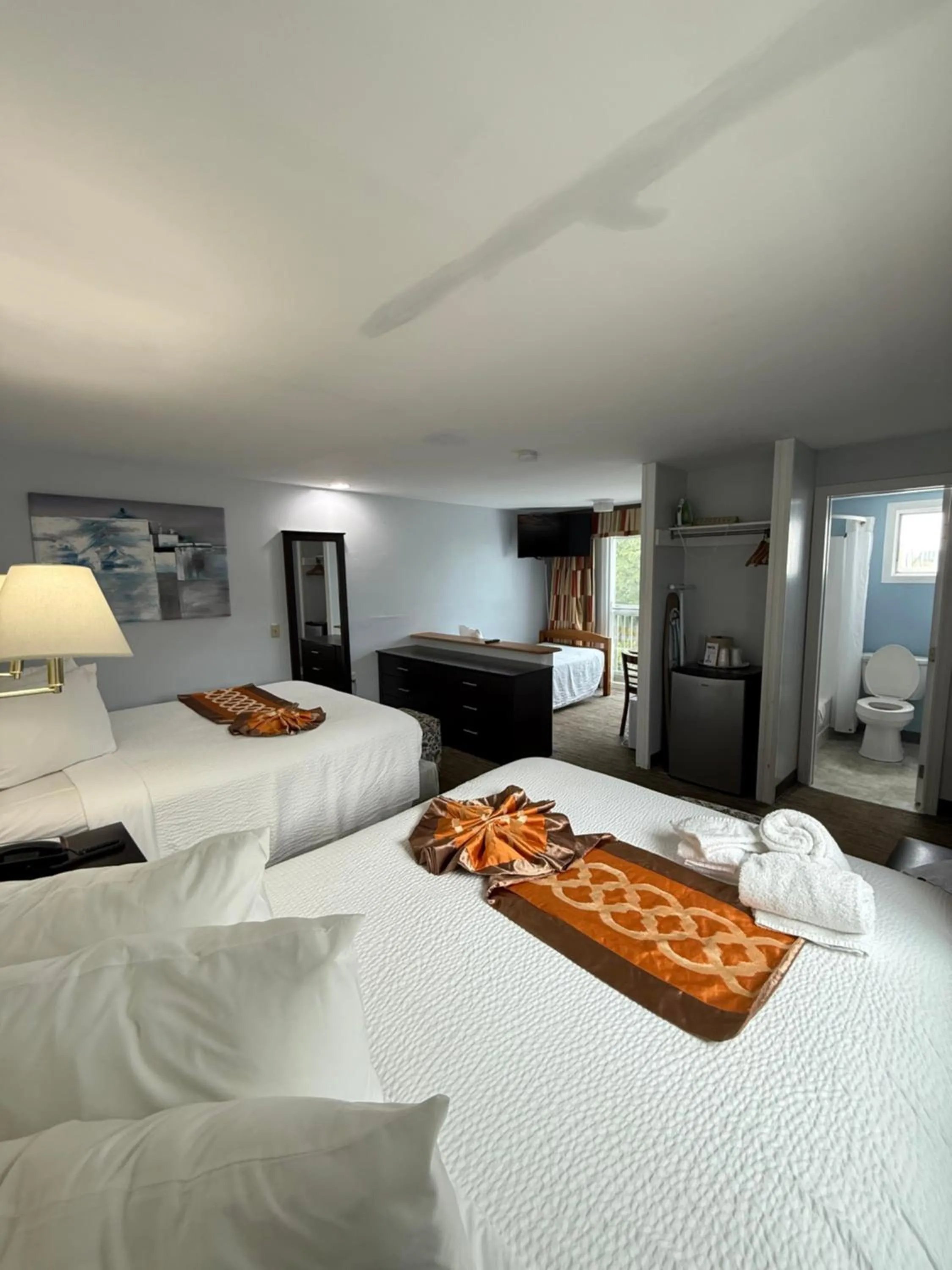 Bayside Queen Family Room in Cape Sands Inn