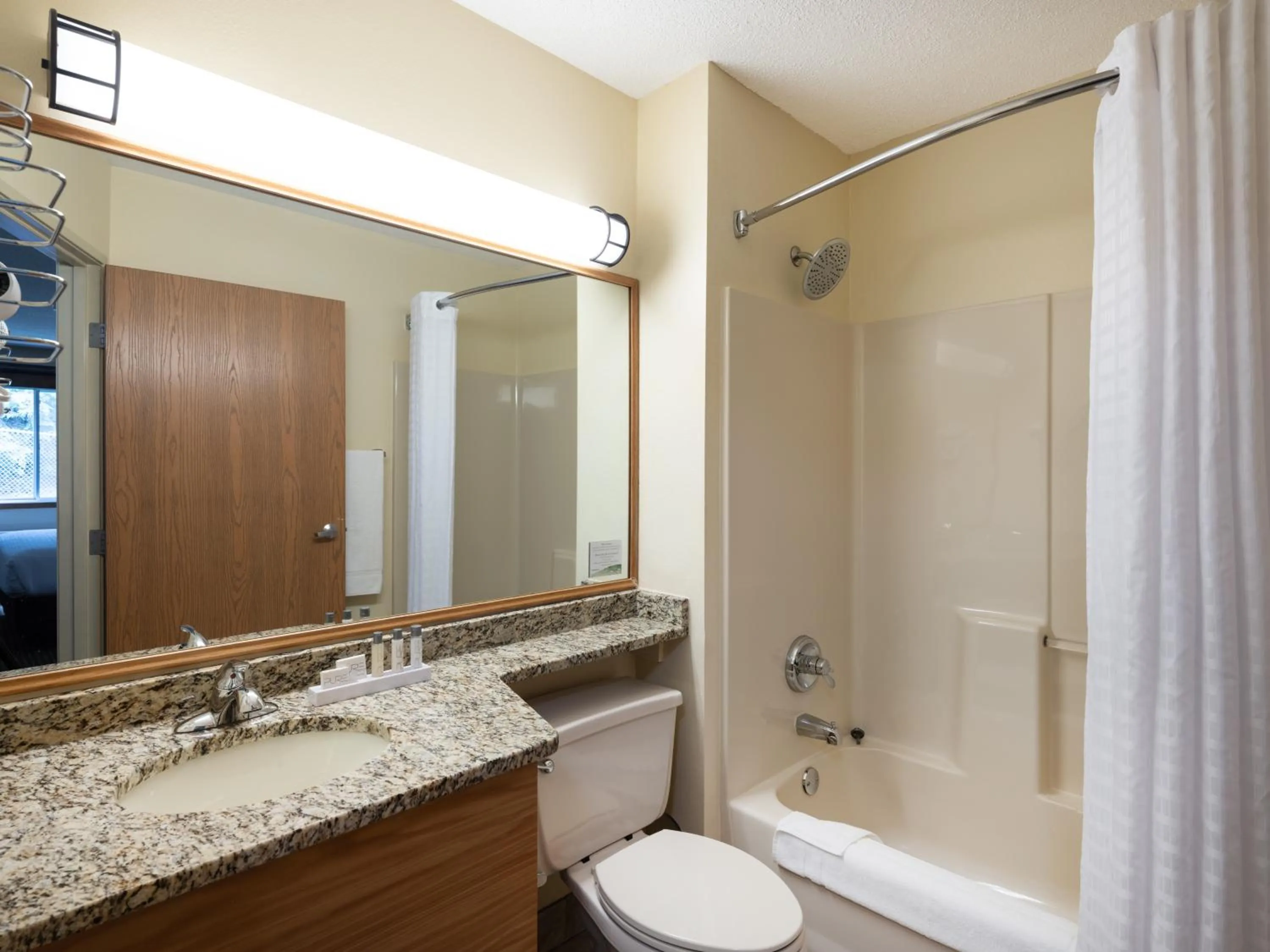 Shower in Country Inn Two Harbors