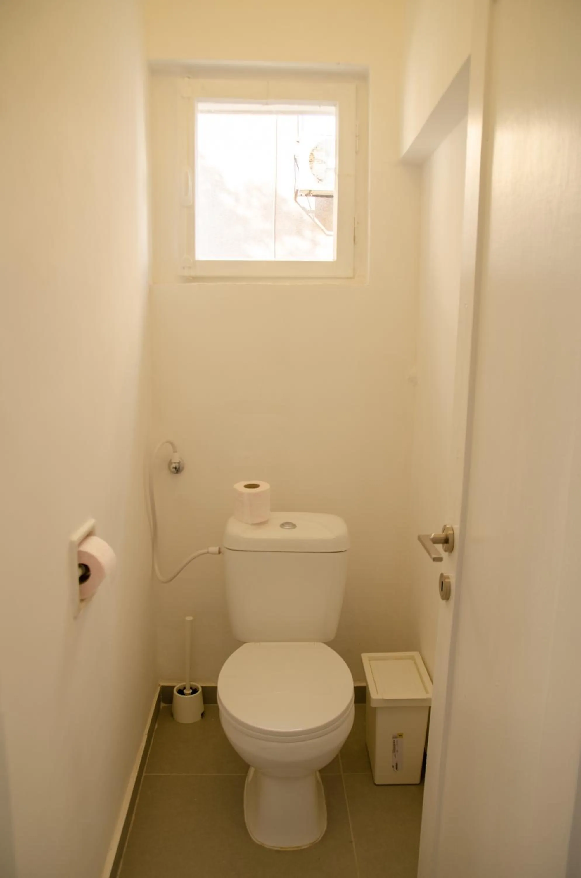 Toilet in Hostel BU93