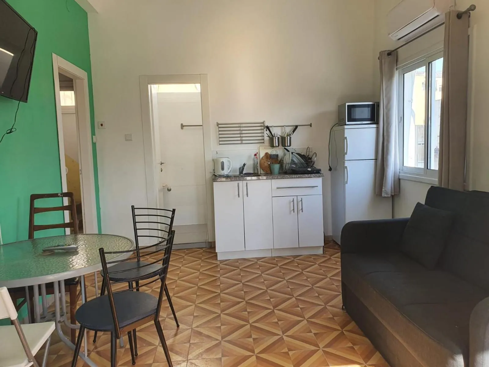 Kitchen or kitchenette in Hostel BU93