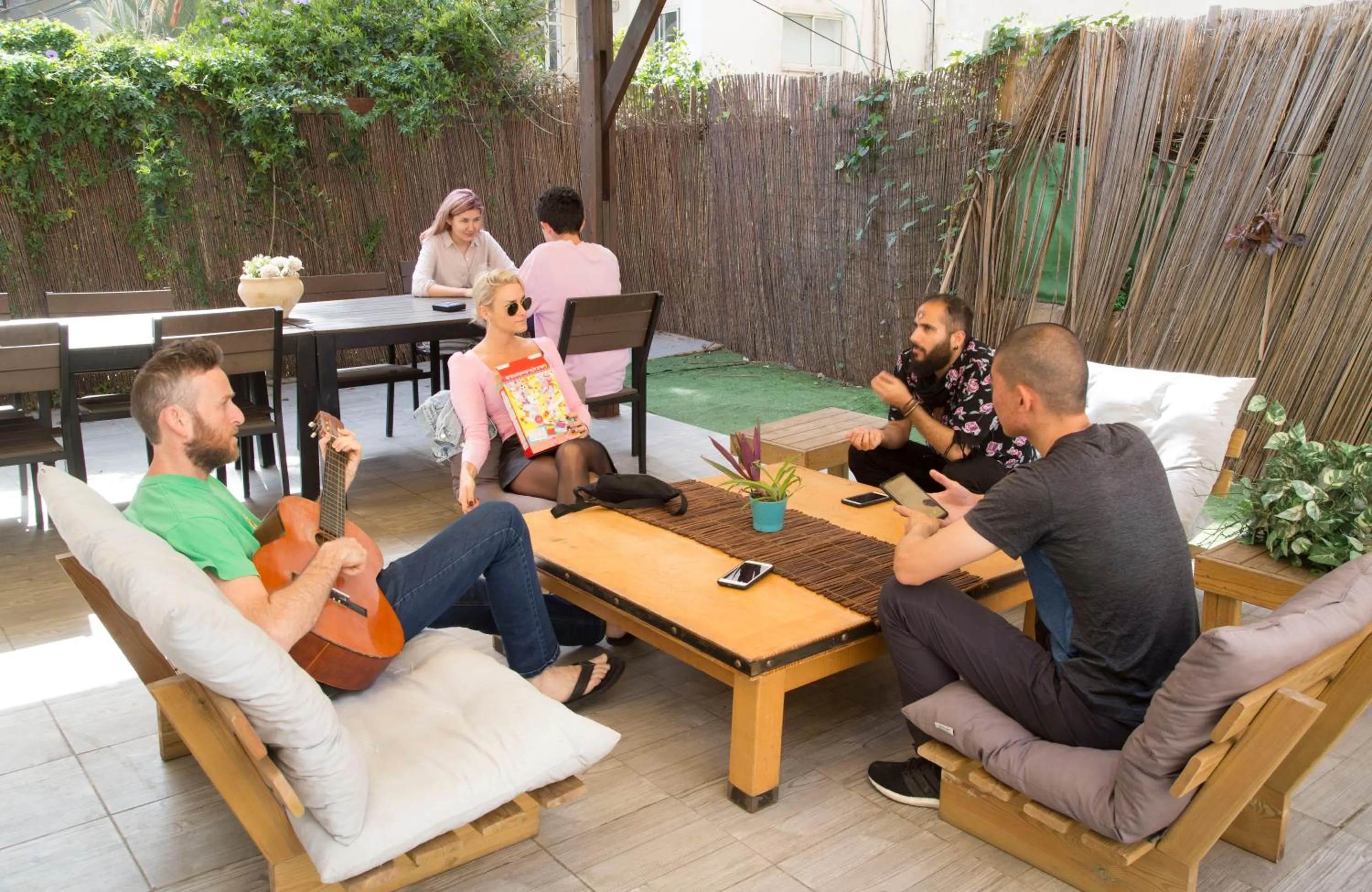 Garden in Hostel BU93