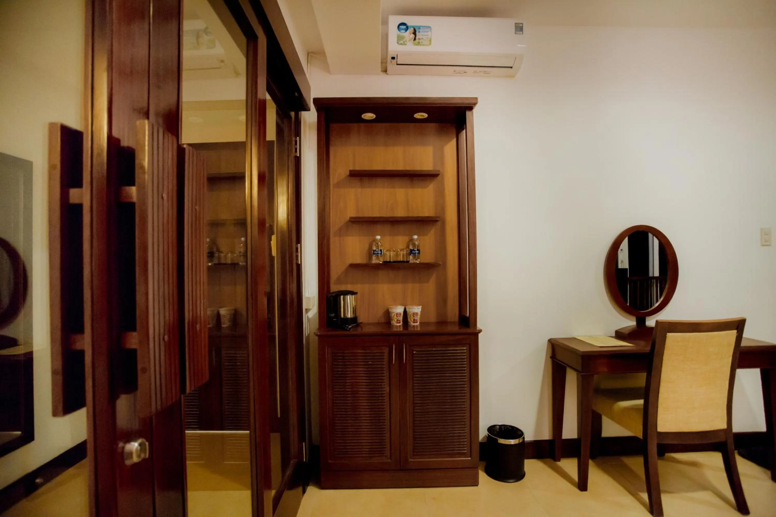 TV/Entertainment Center in Sea Mountain Boutique Hotel & Villa