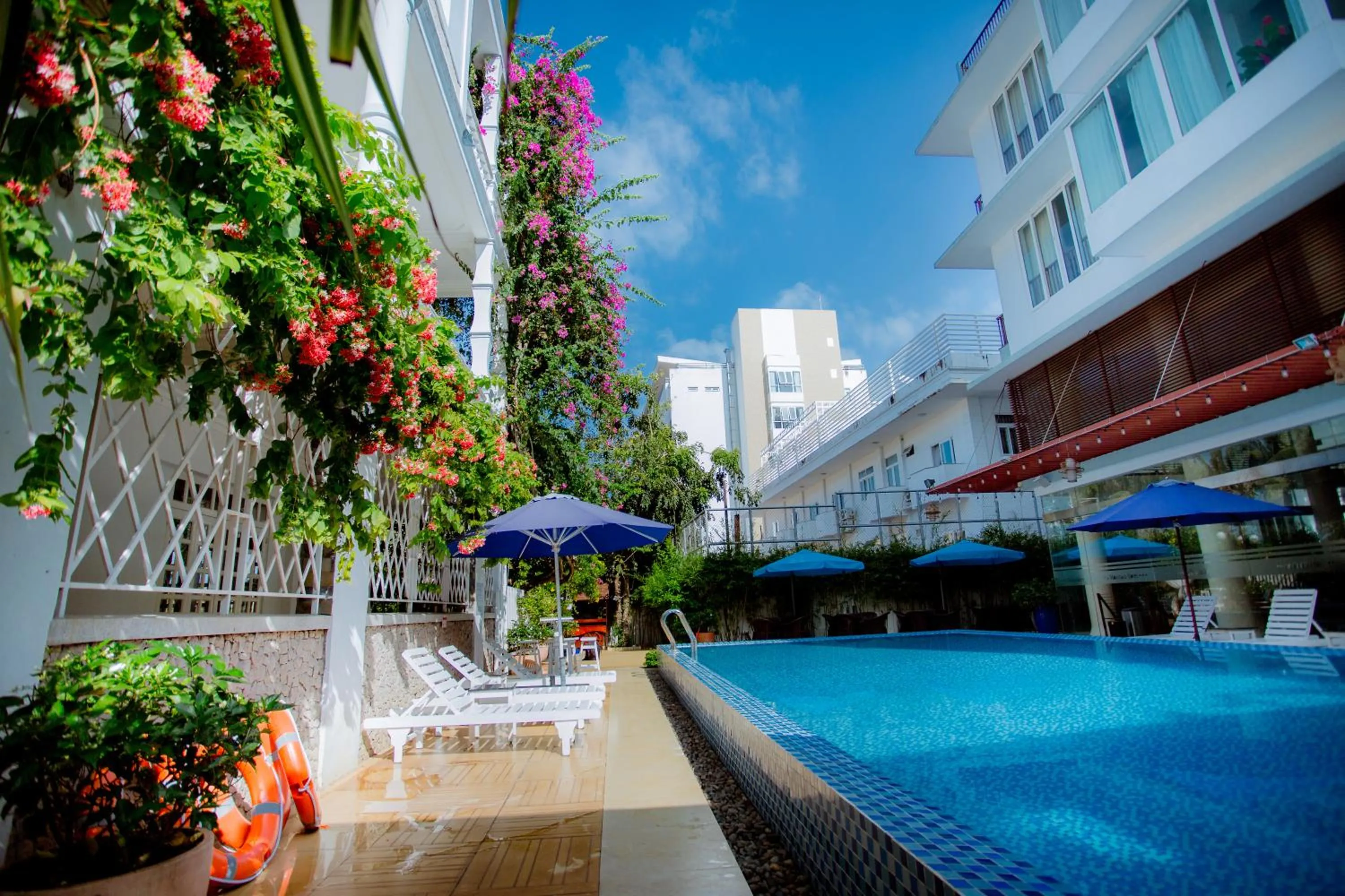 Beach, Swimming Pool in Sea Mountain Boutique Hotel & Villa