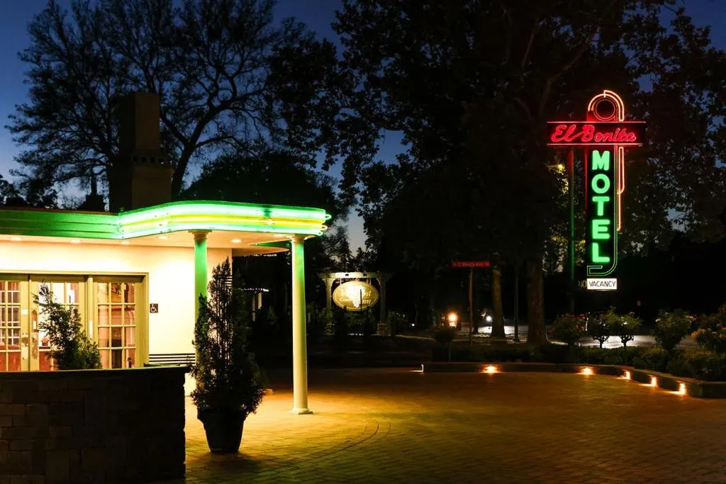 El Bonita Motel