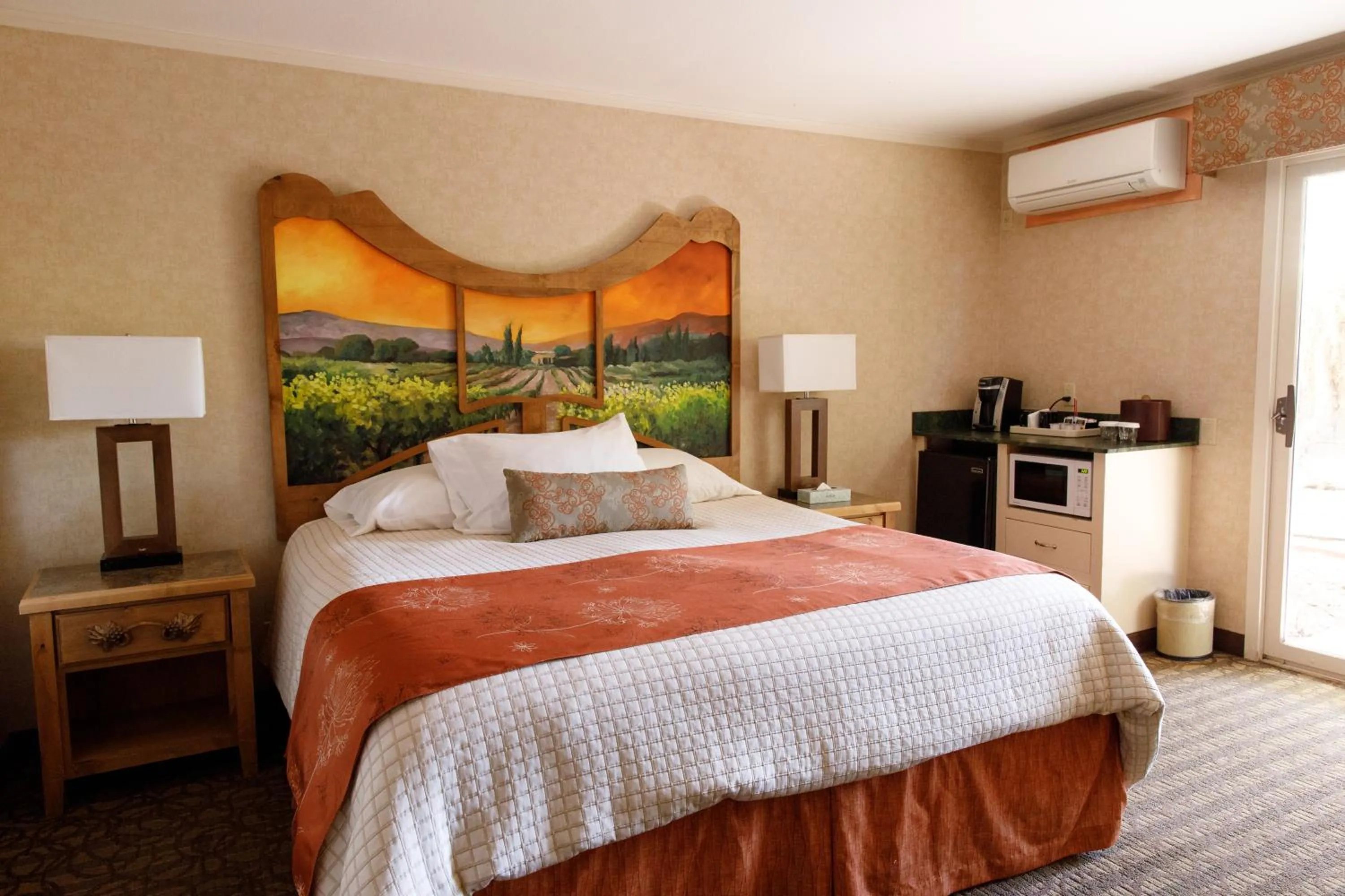 Bed in El Bonita Motel