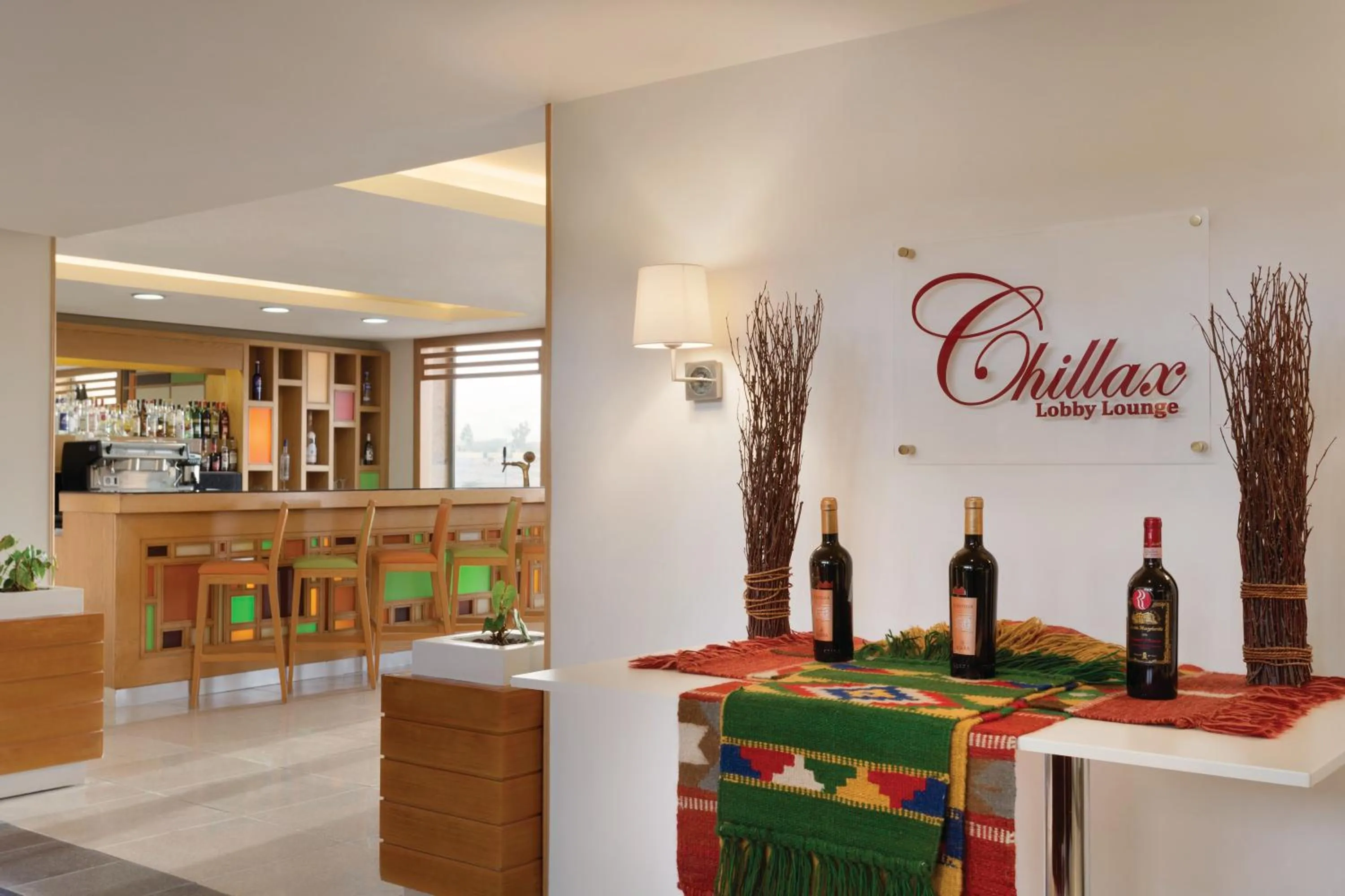 Lounge or bar in Ramada Resort Dead Sea