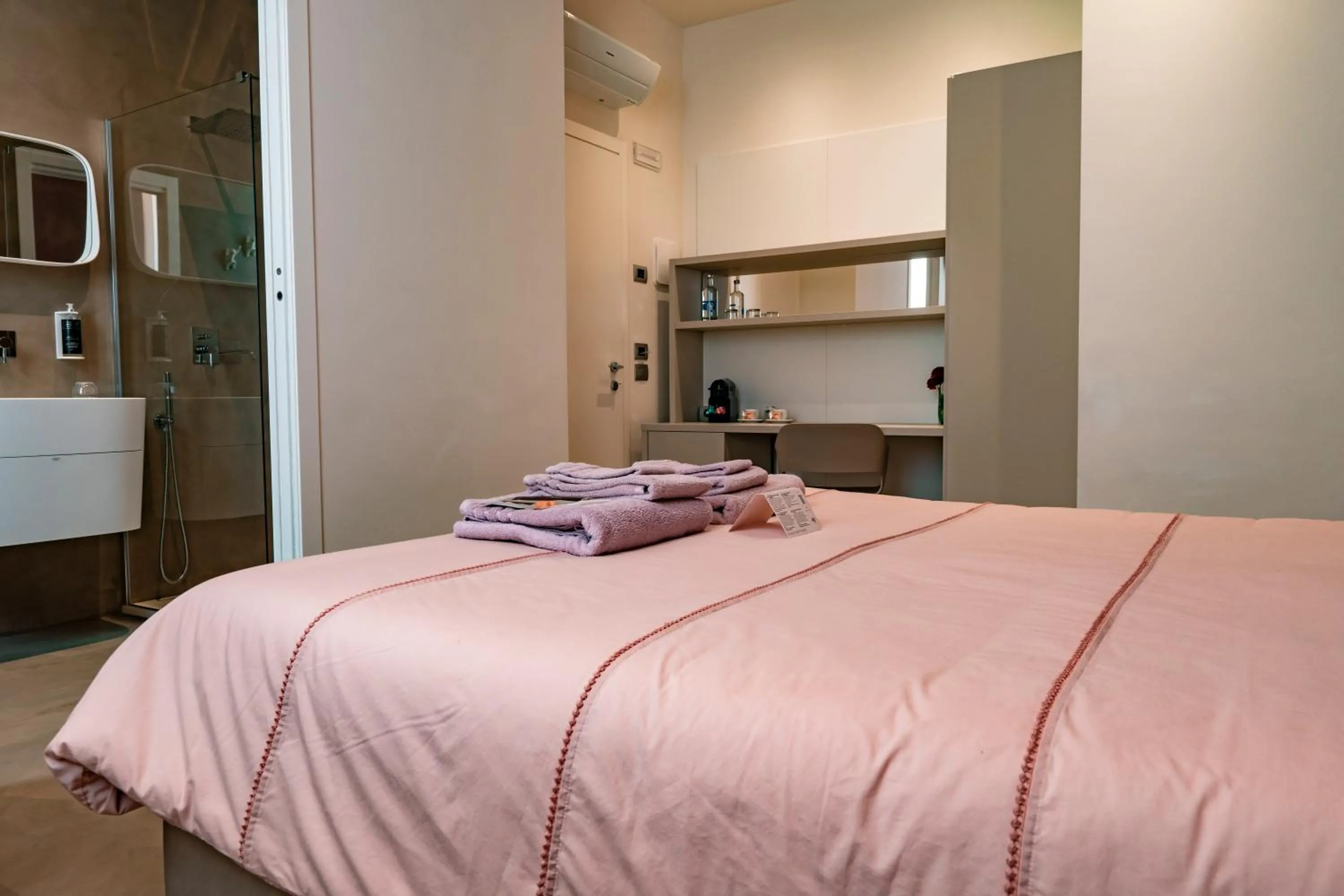 Bed in Alla Riva