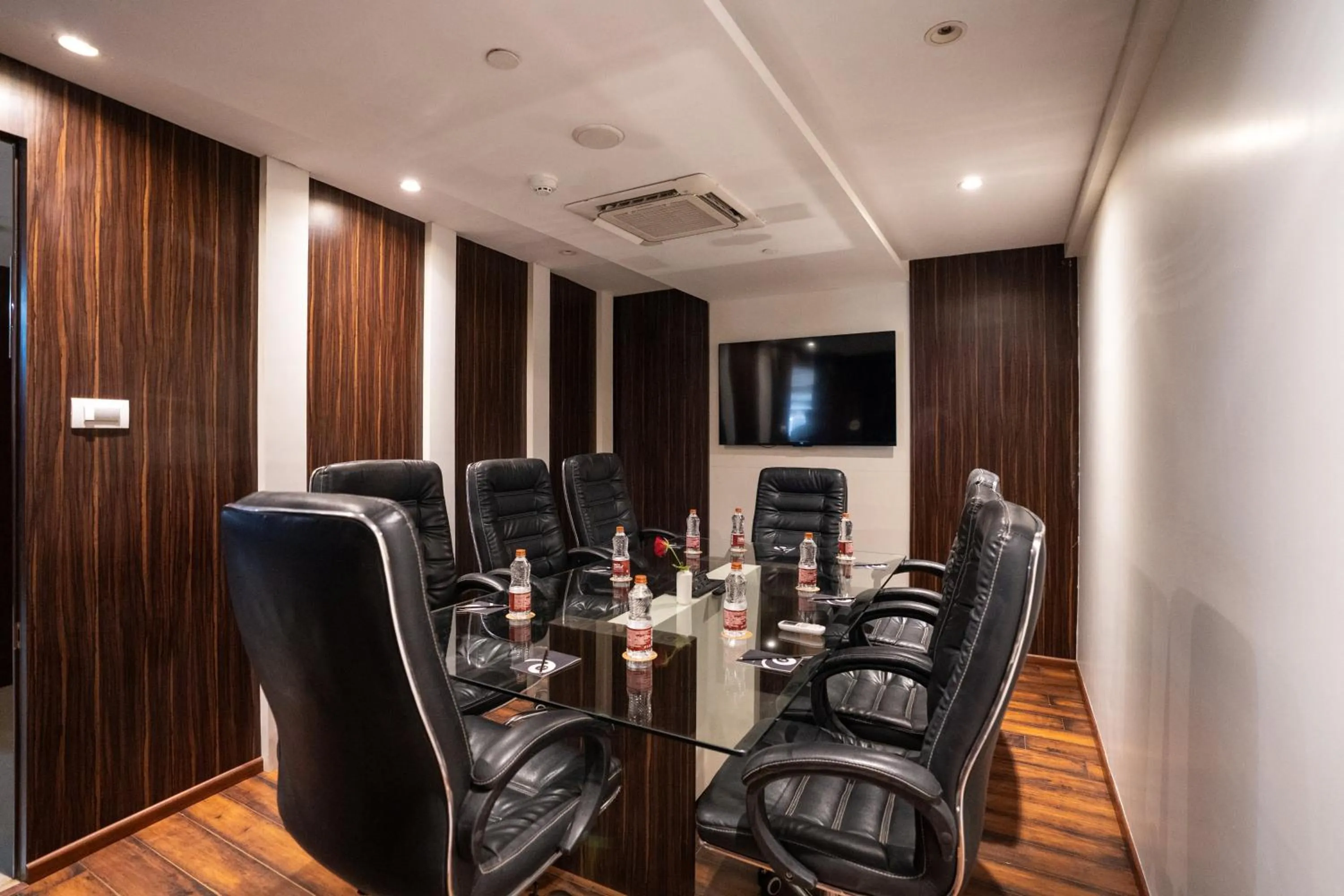 Meeting/conference room in Zip By Spree Hotels Samudra Belgaum