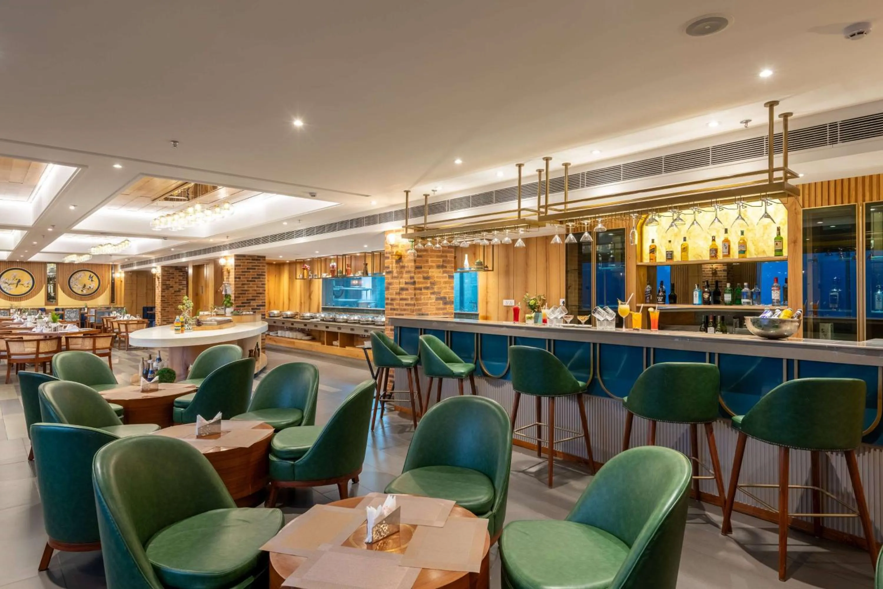 Restaurant/places to eat in Ramada by Wyndham Kasauli