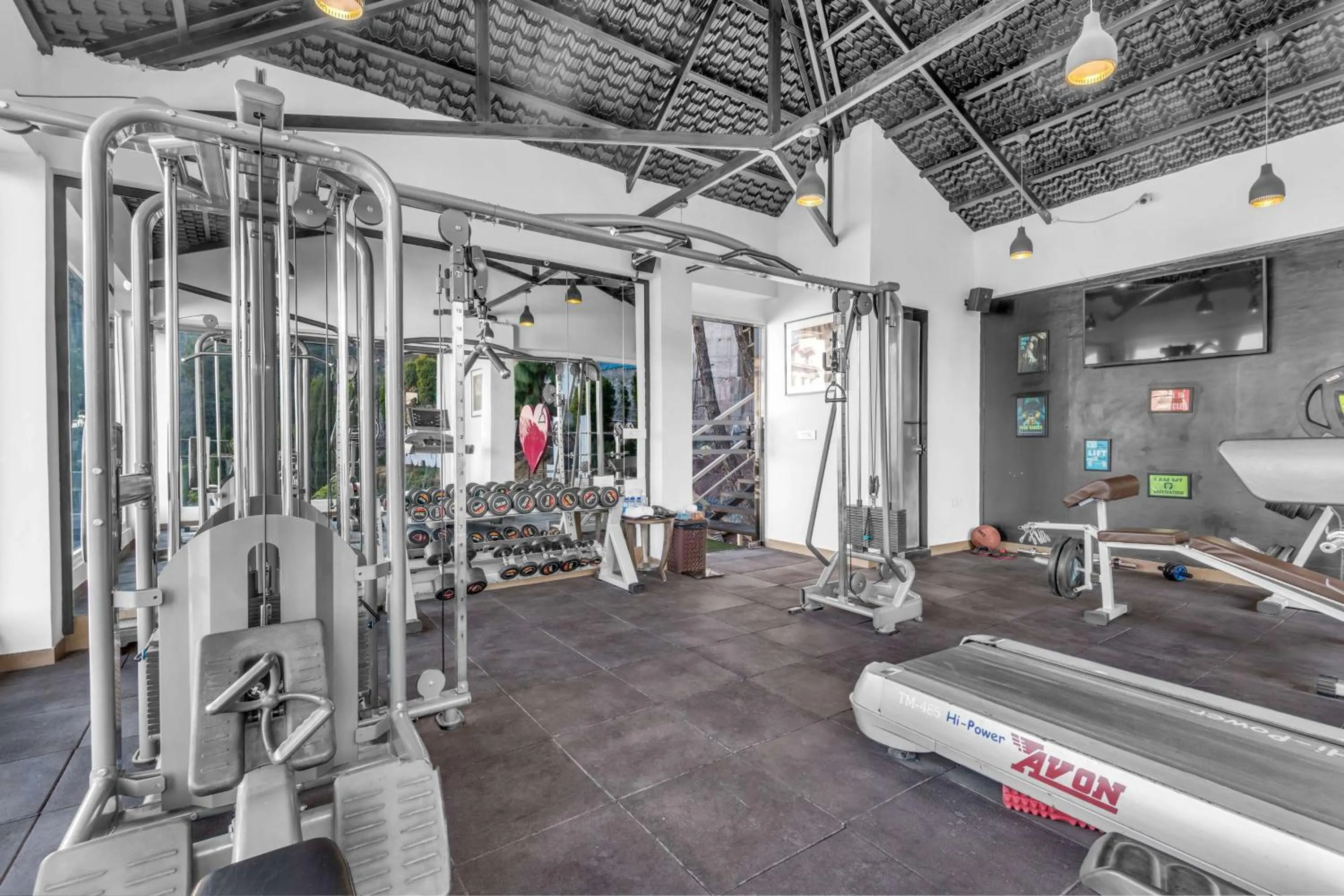 Fitness centre/facilities in Ramada by Wyndham Kasauli