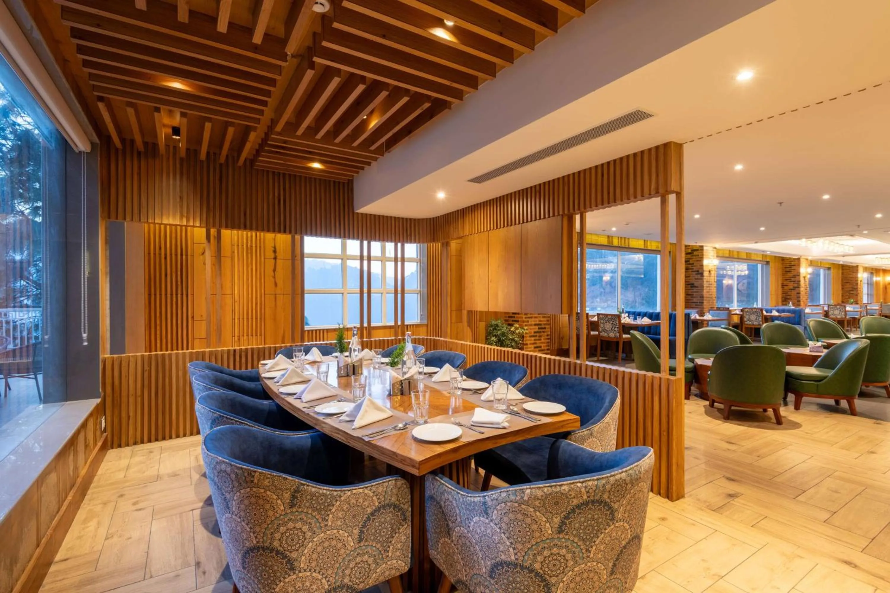 Restaurant/places to eat in Ramada by Wyndham Kasauli