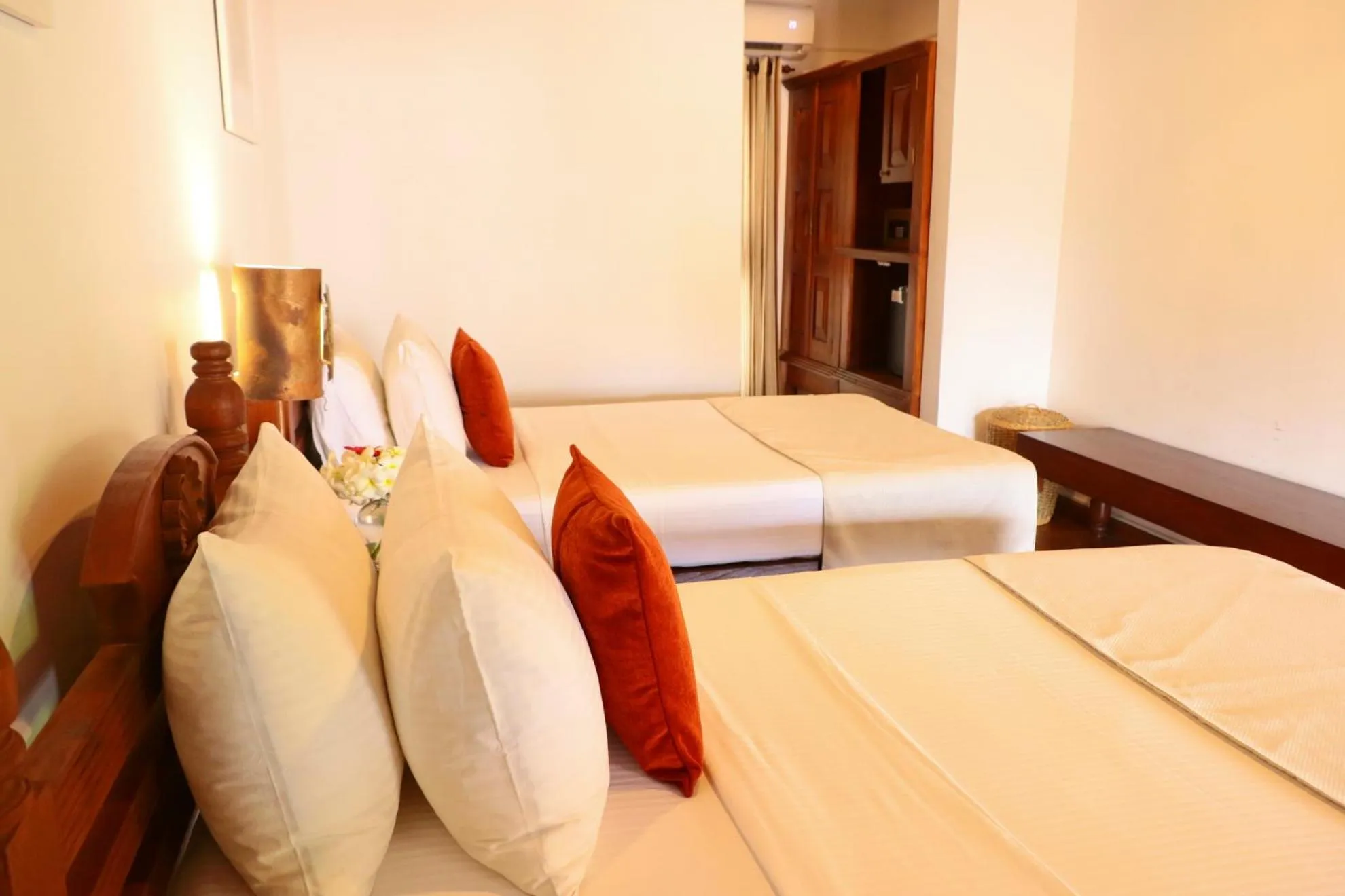 Bed in The Heritage Hotel Galle Fort