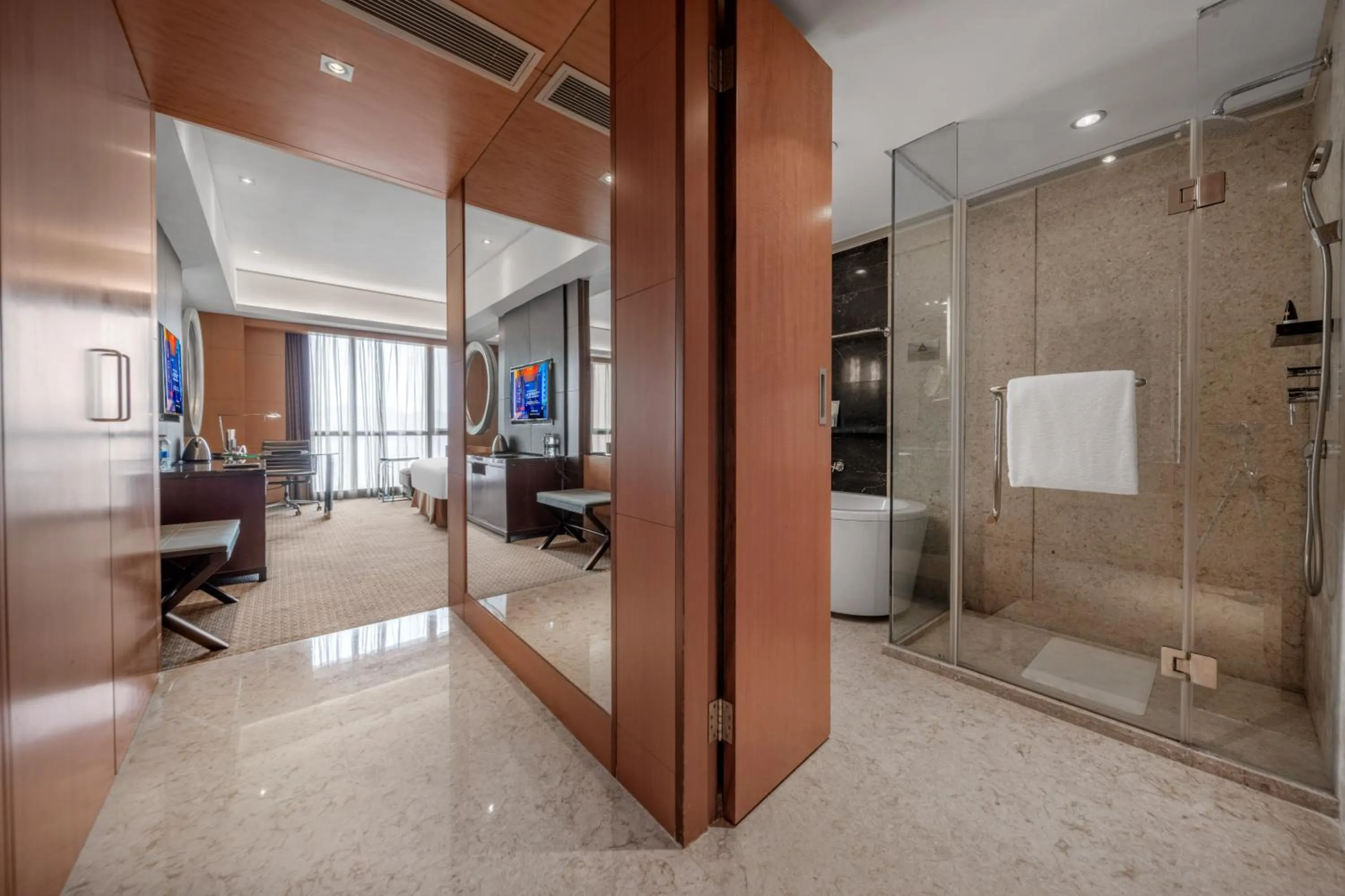 Shower in Glenview ITC Plaza Chongqing