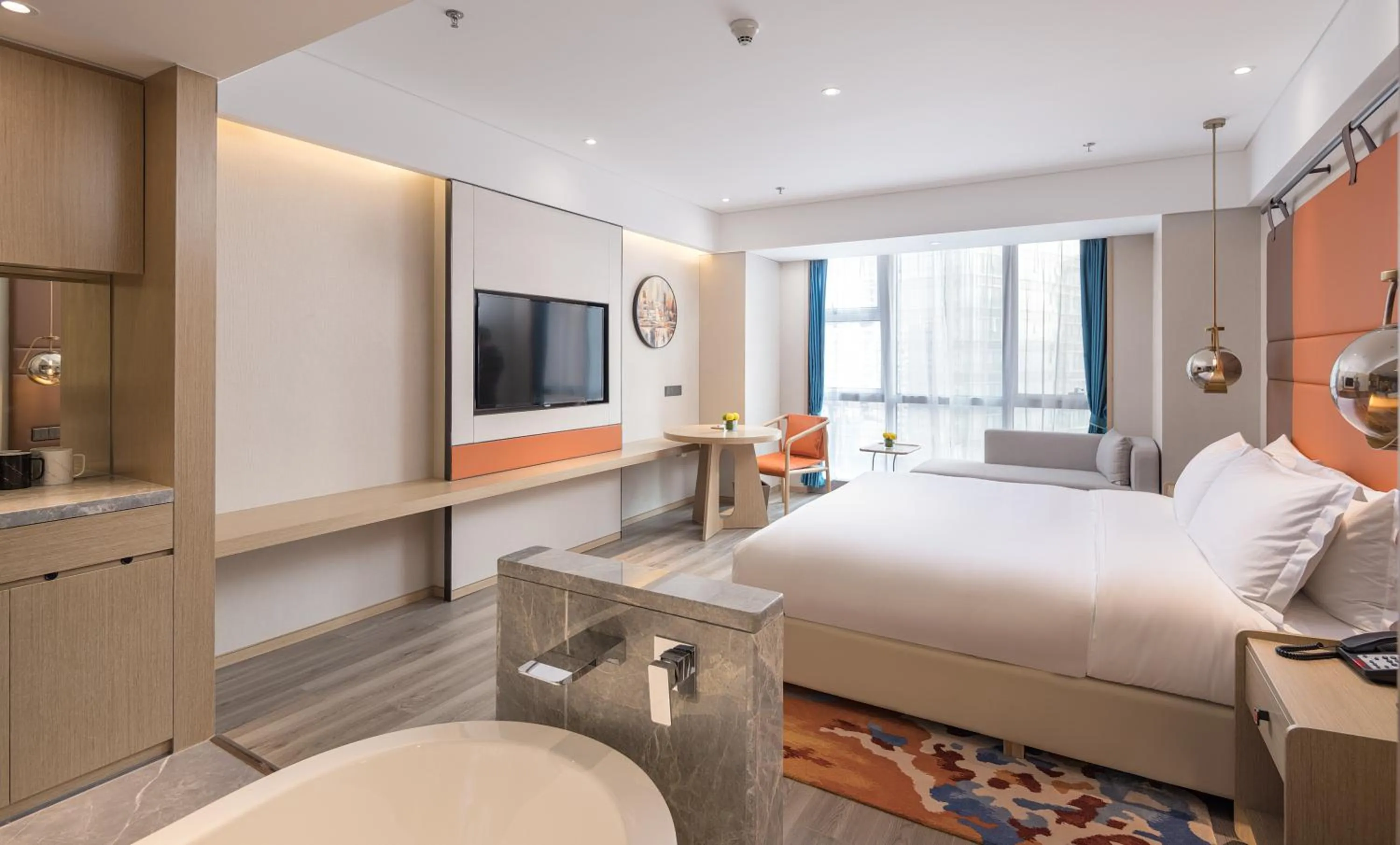 Photo of the whole room, Bed in Glenview ITC Plaza Chongqing