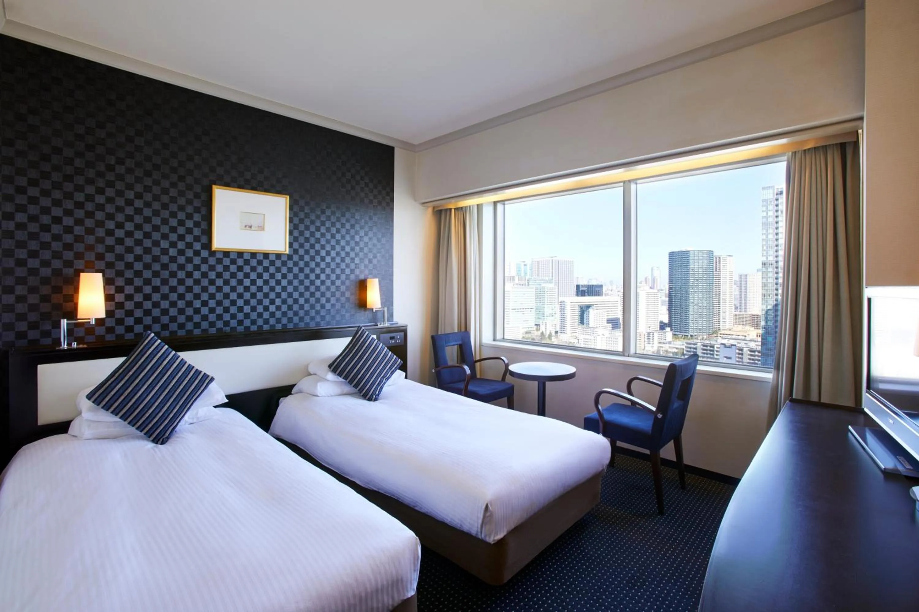 Bed in Dai-ichi Hotel Tokyo Seafort