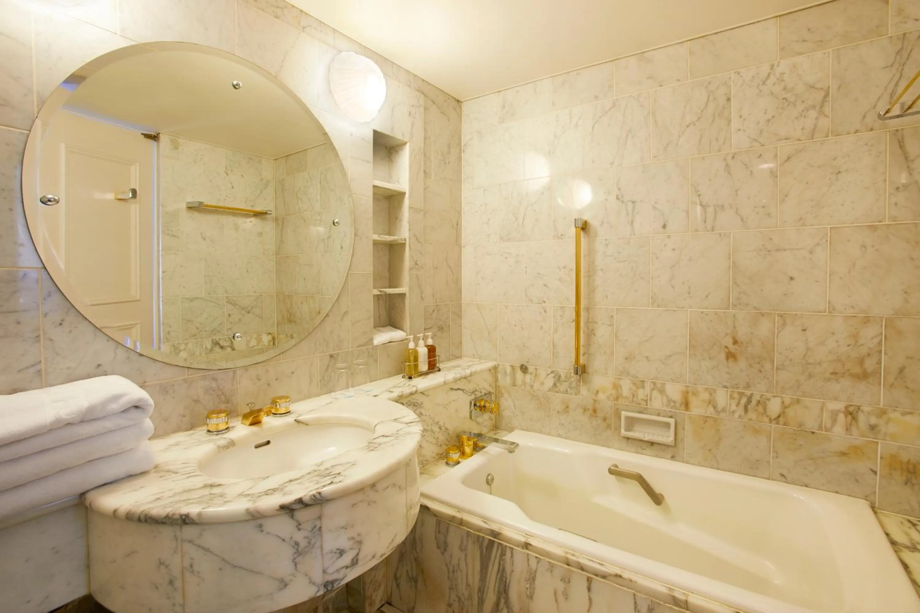 Bathroom in Dai-ichi Hotel Tokyo Seafort