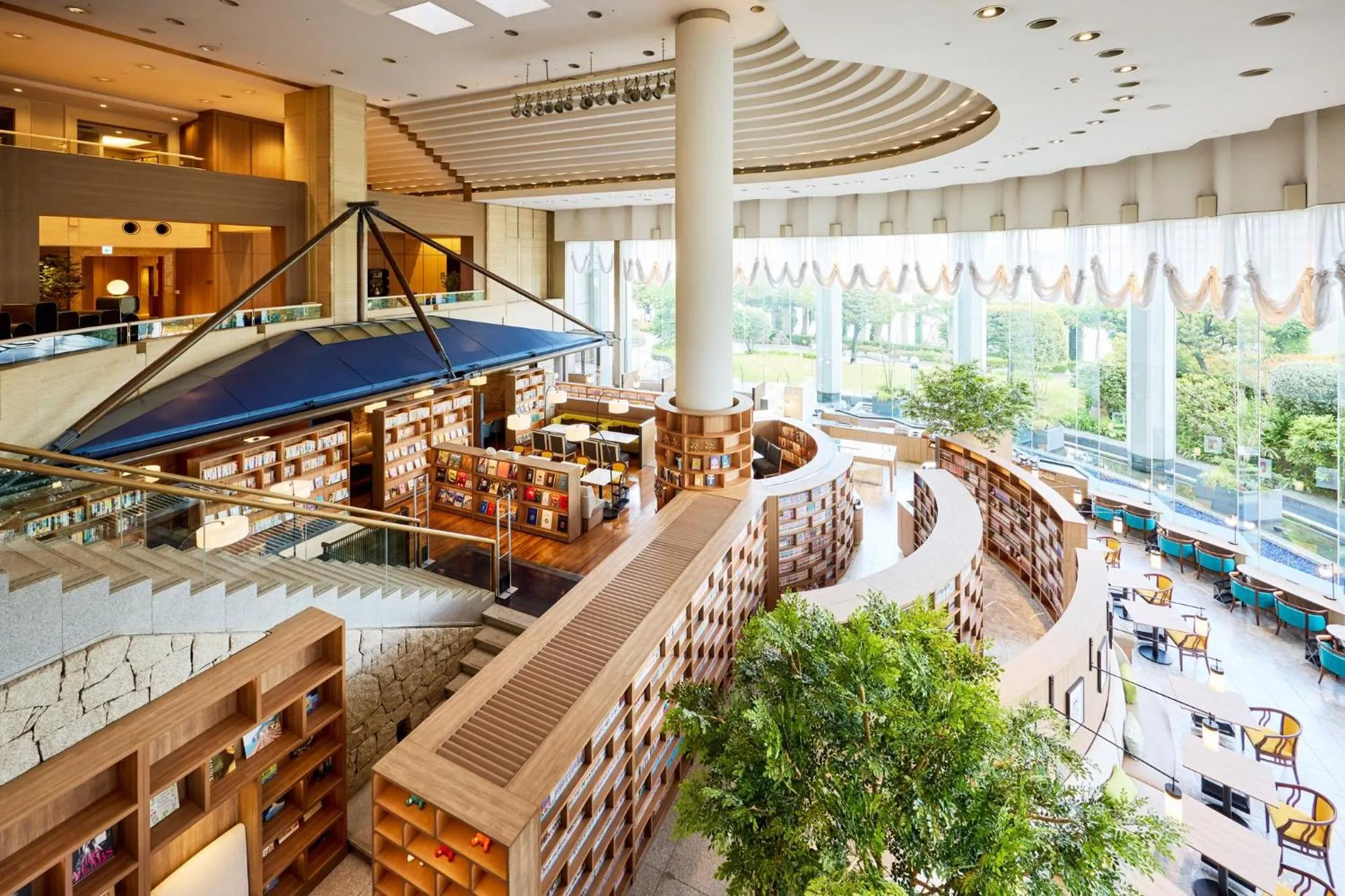 Restaurant/places to eat in ANA Holiday Inn Tokyo Bay by IHG