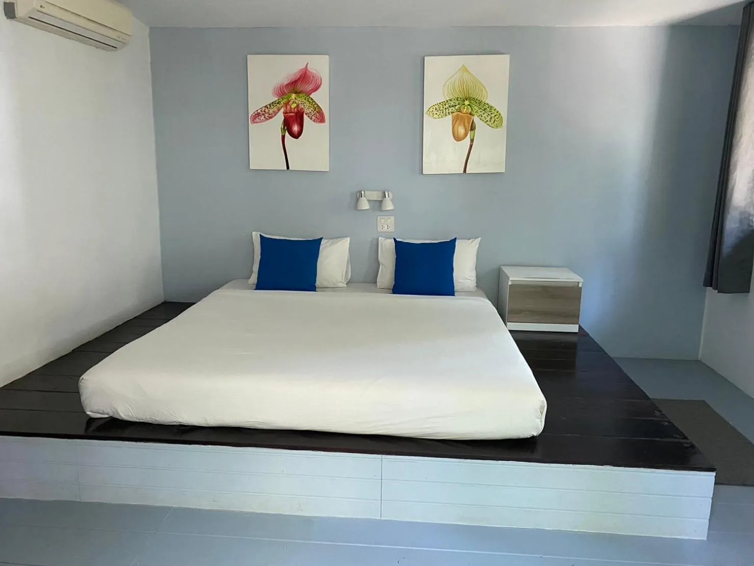 Bed in Rain Forest Resort