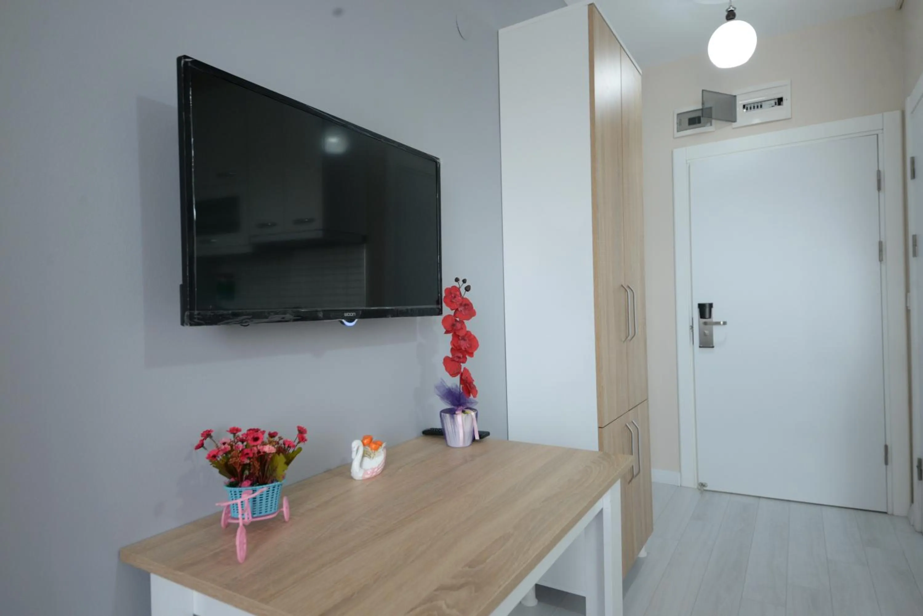 TV and multimedia in city59 Suit Otel