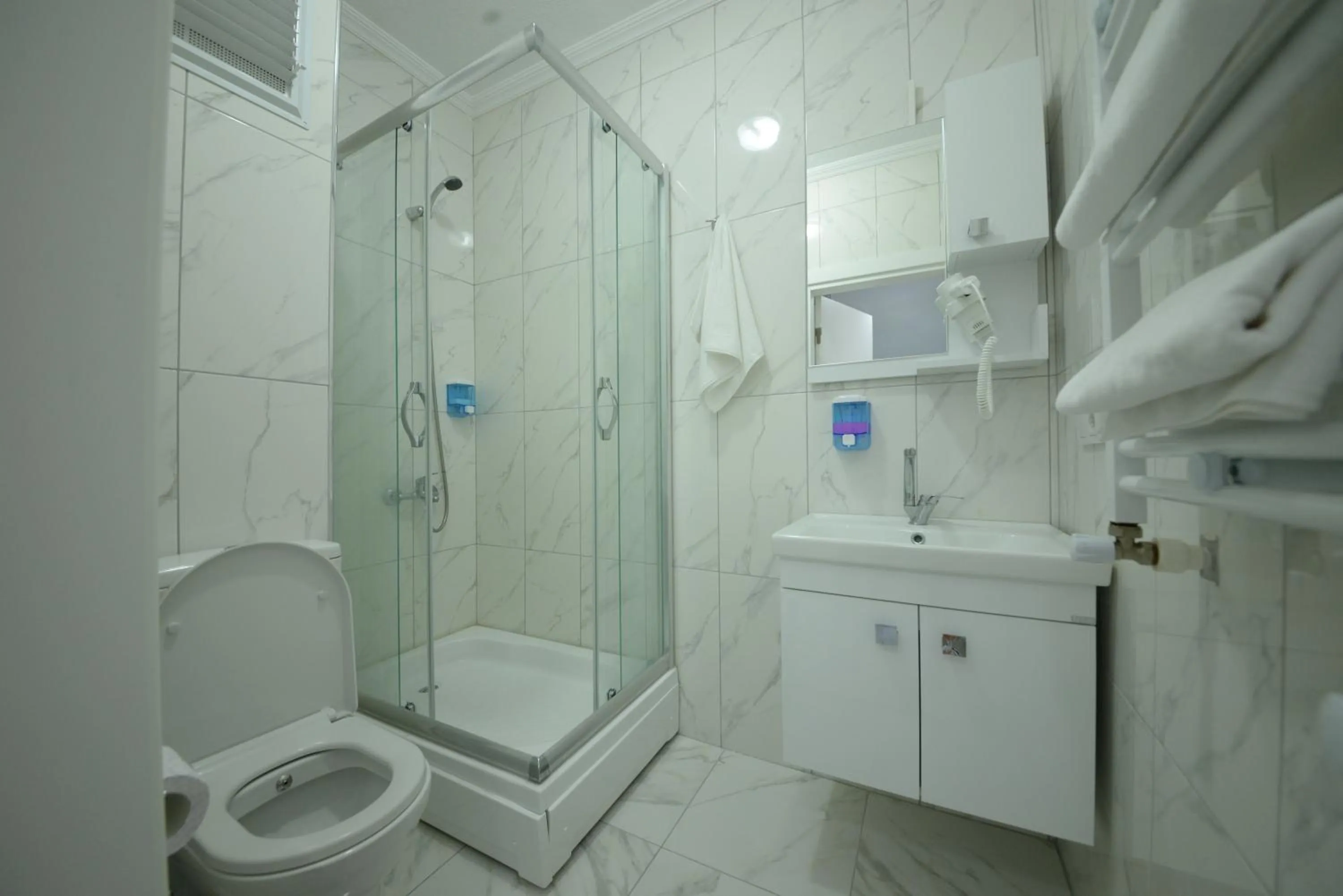 Bathroom in city59 Suit Otel