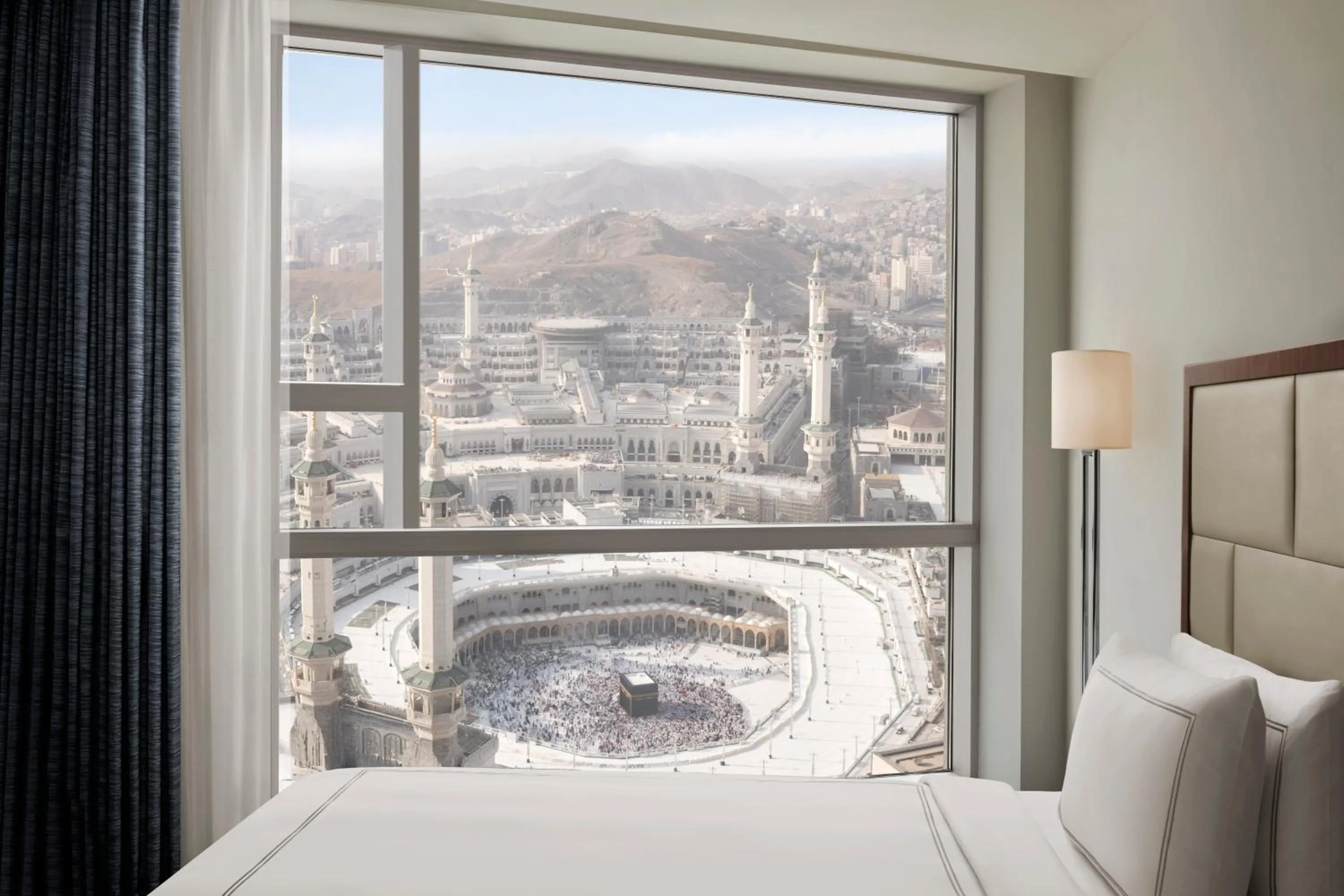 Bed in Swissotel Makkah