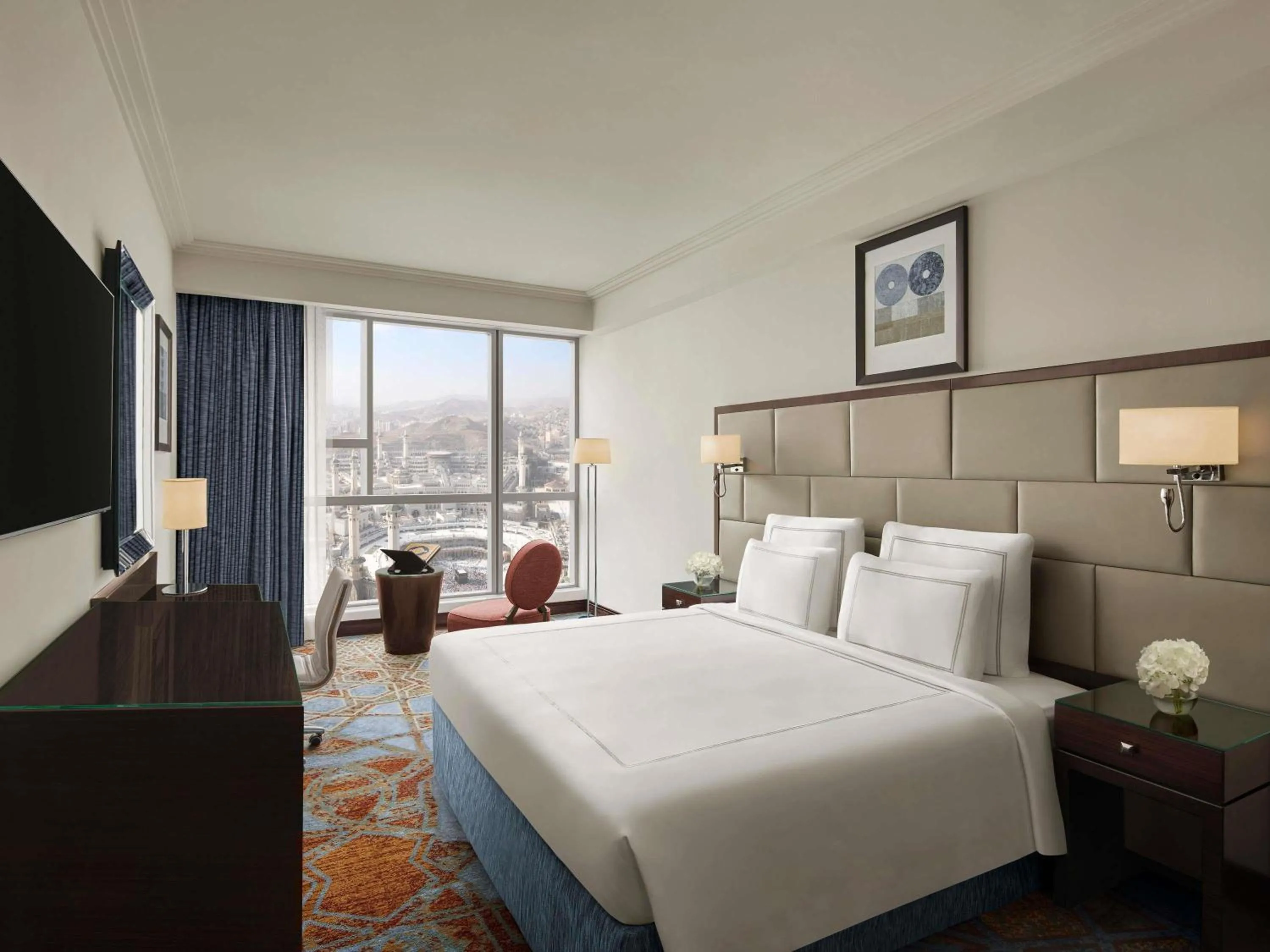 Bedroom, Bed in Swissotel Makkah