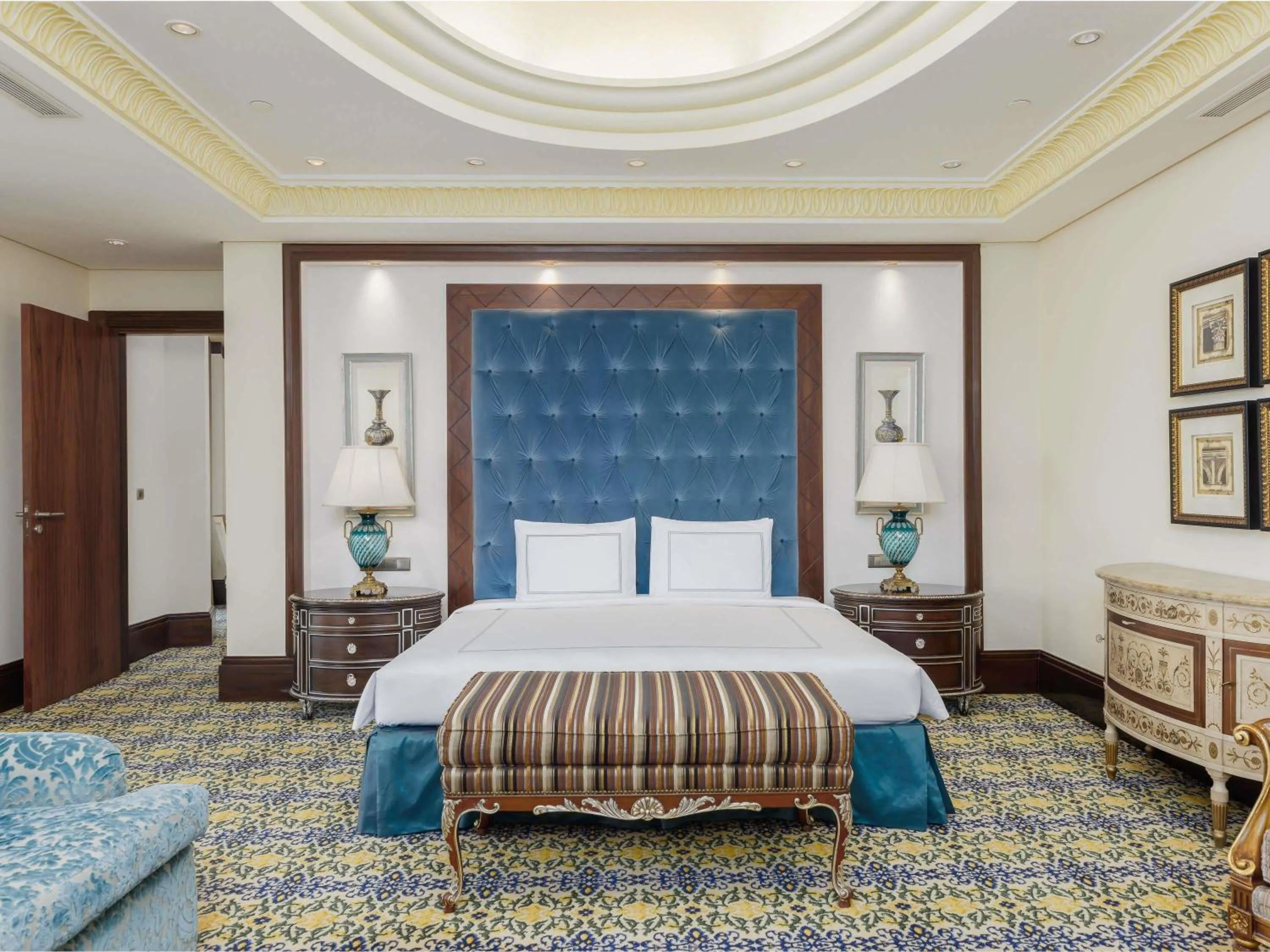 Bedroom, Bed in Swissotel Makkah