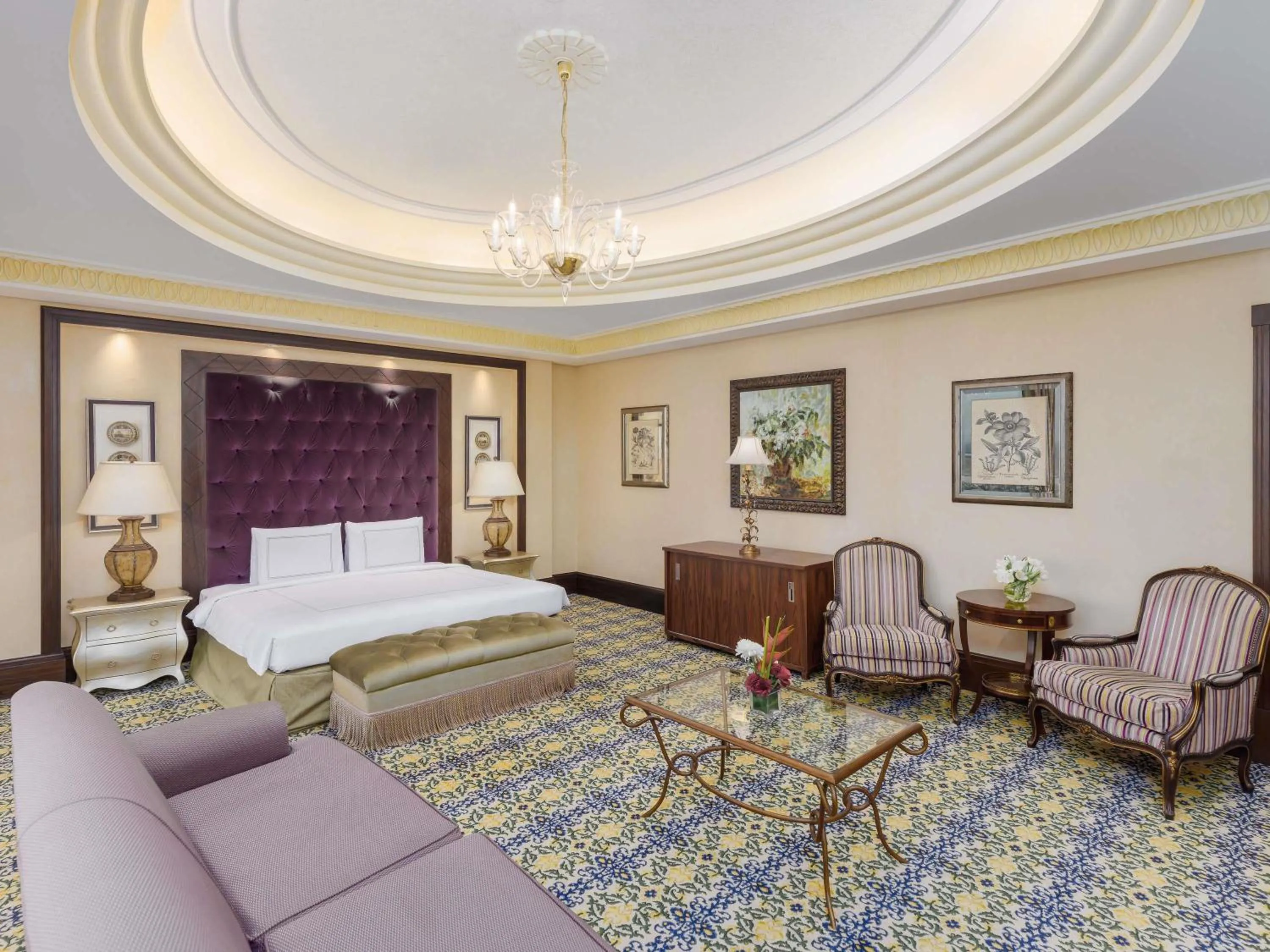 Bedroom, Bed in Swissotel Makkah
