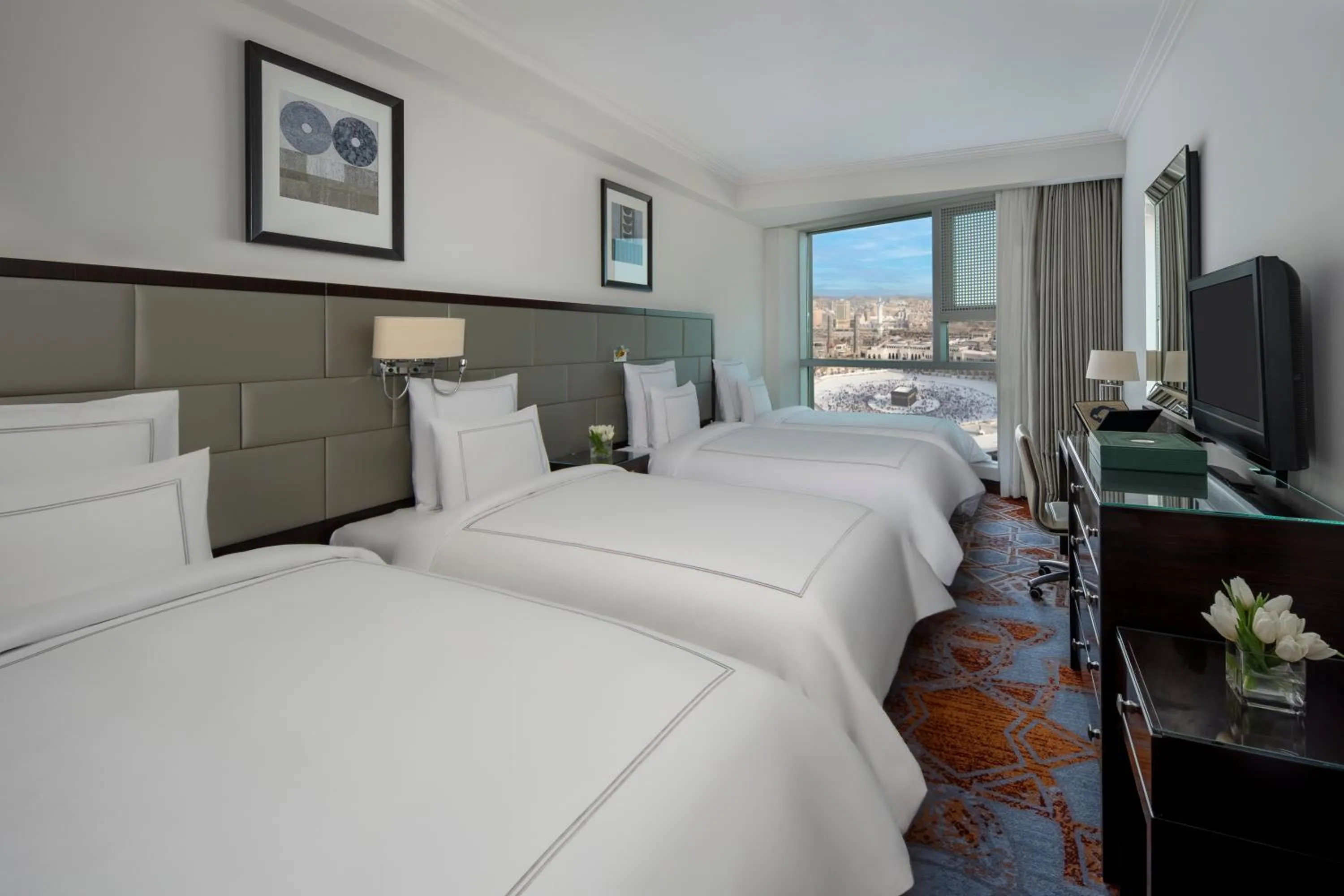 Bed in Swissotel Makkah