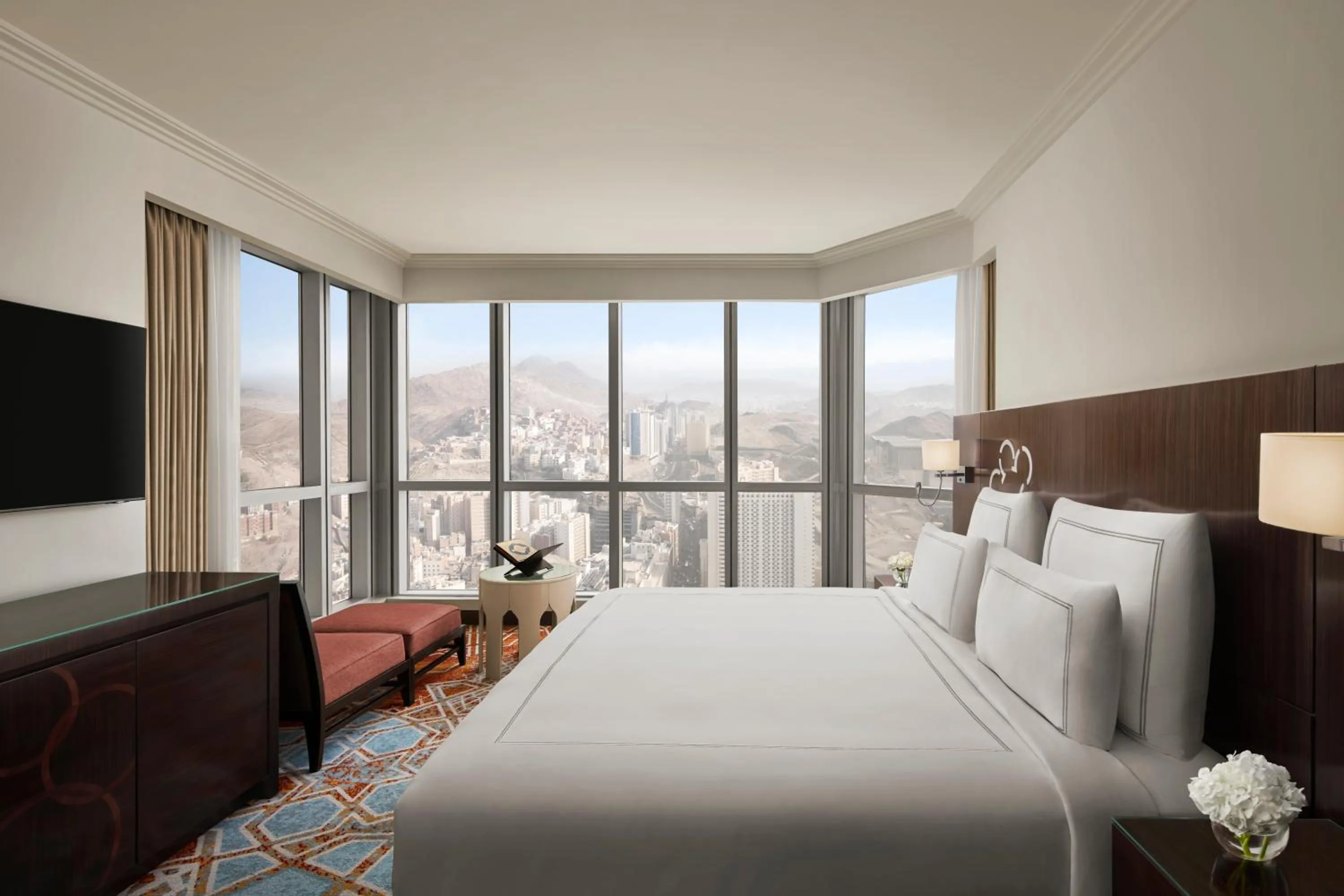 Bed in Swissotel Makkah