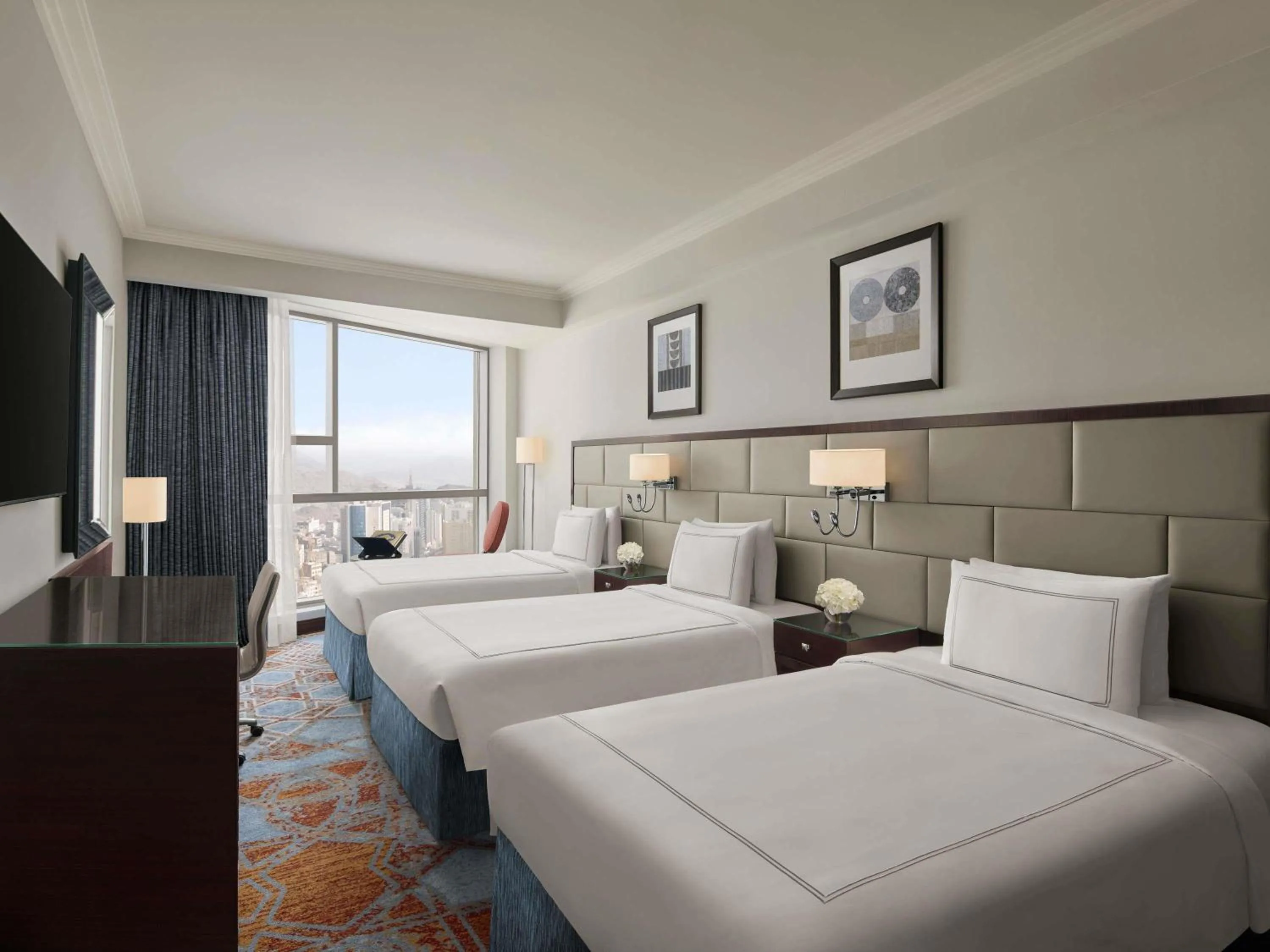 Bedroom, Bed in Swissotel Makkah