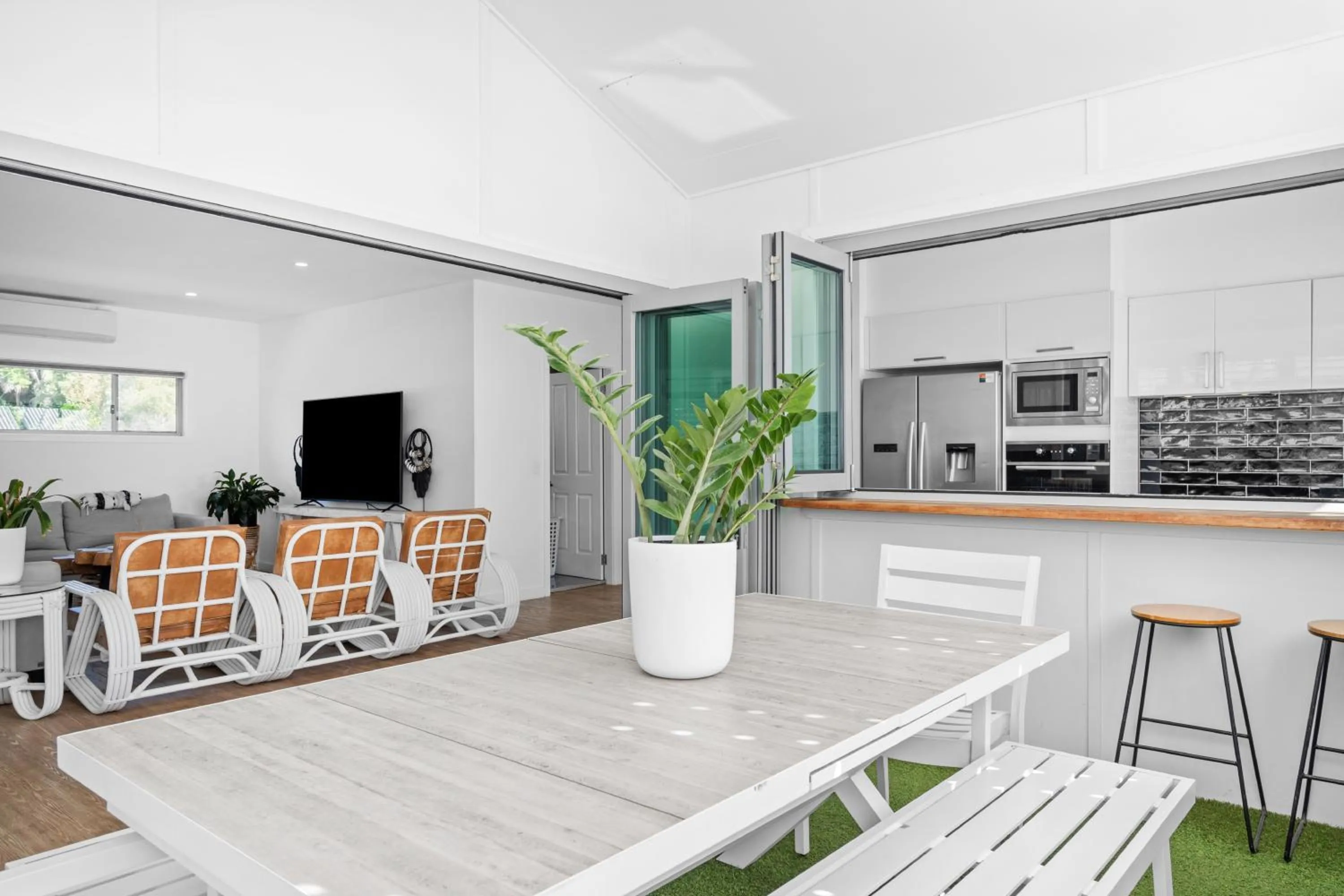 Kitchen or kitchenette in Azur Byron Bay