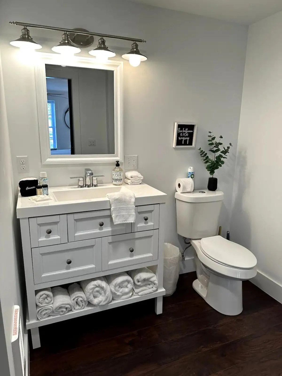 18 Vine Inn & Carriage House