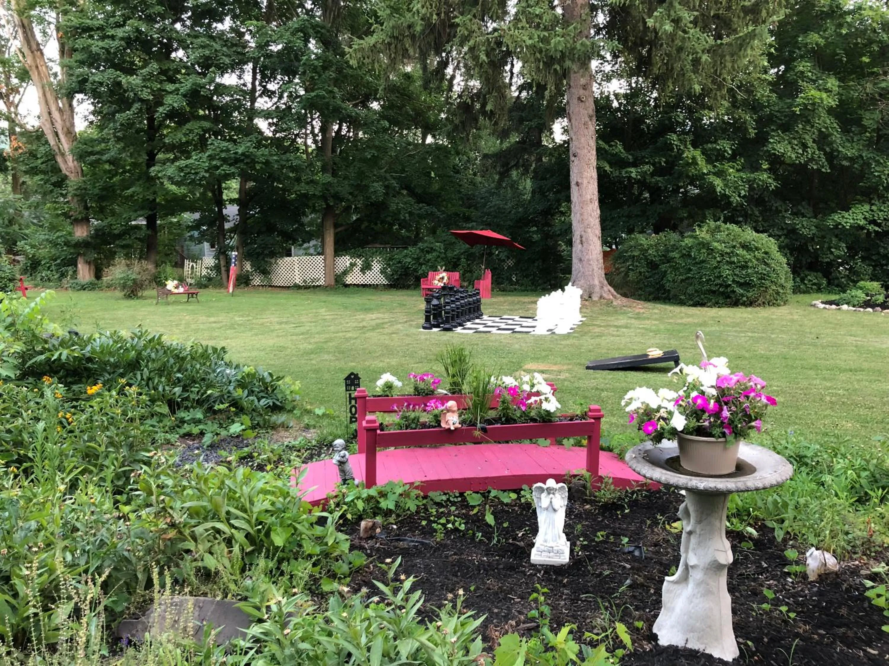 Garden in 18 Vine Inn & Carriage House