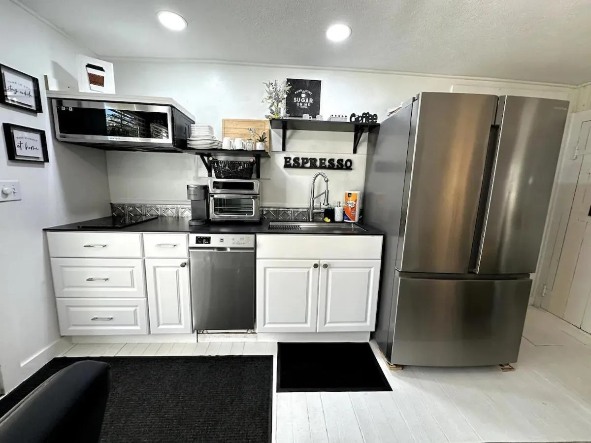 18 Vine Inn & Carriage House