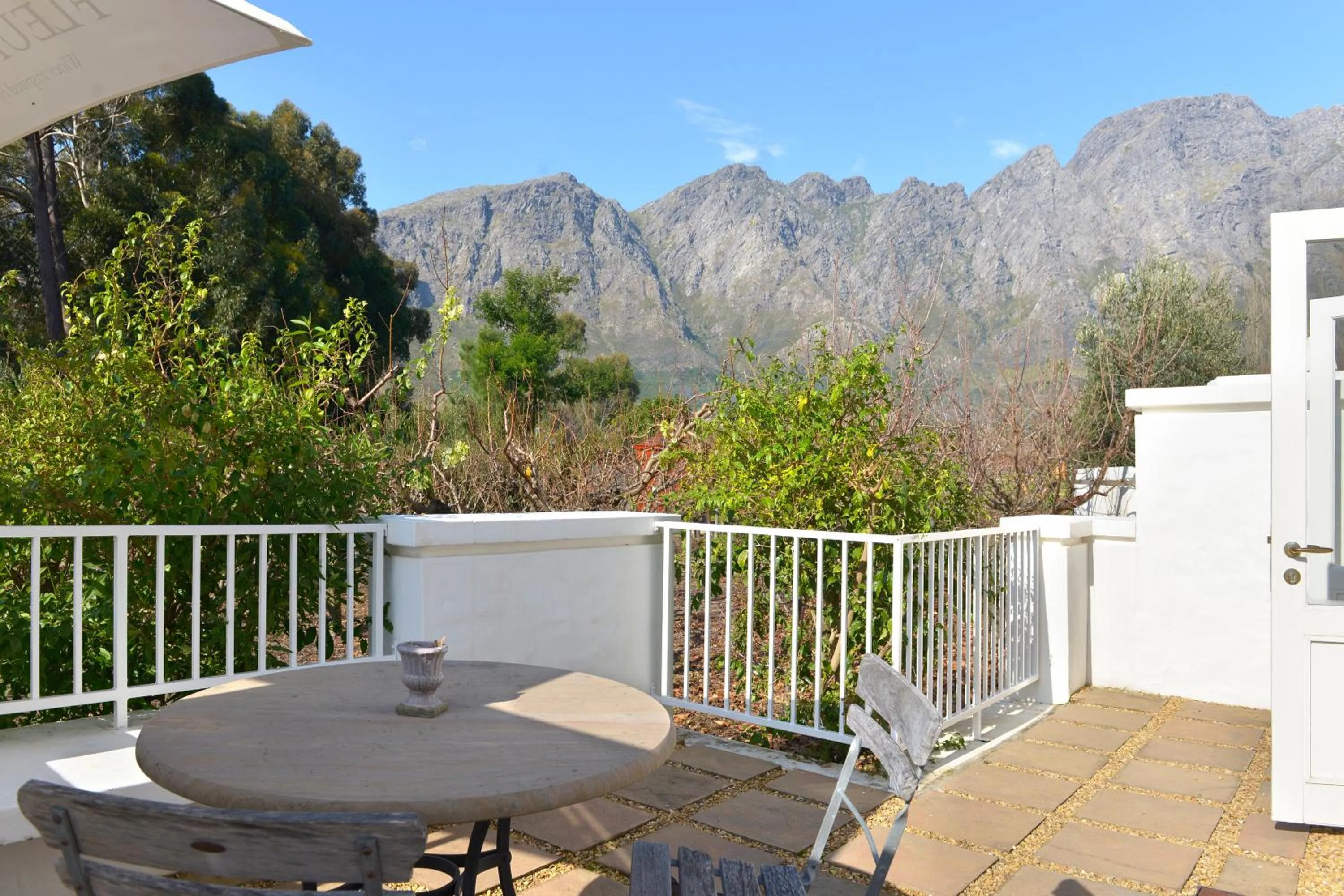 Patio in Holden Manz Country House