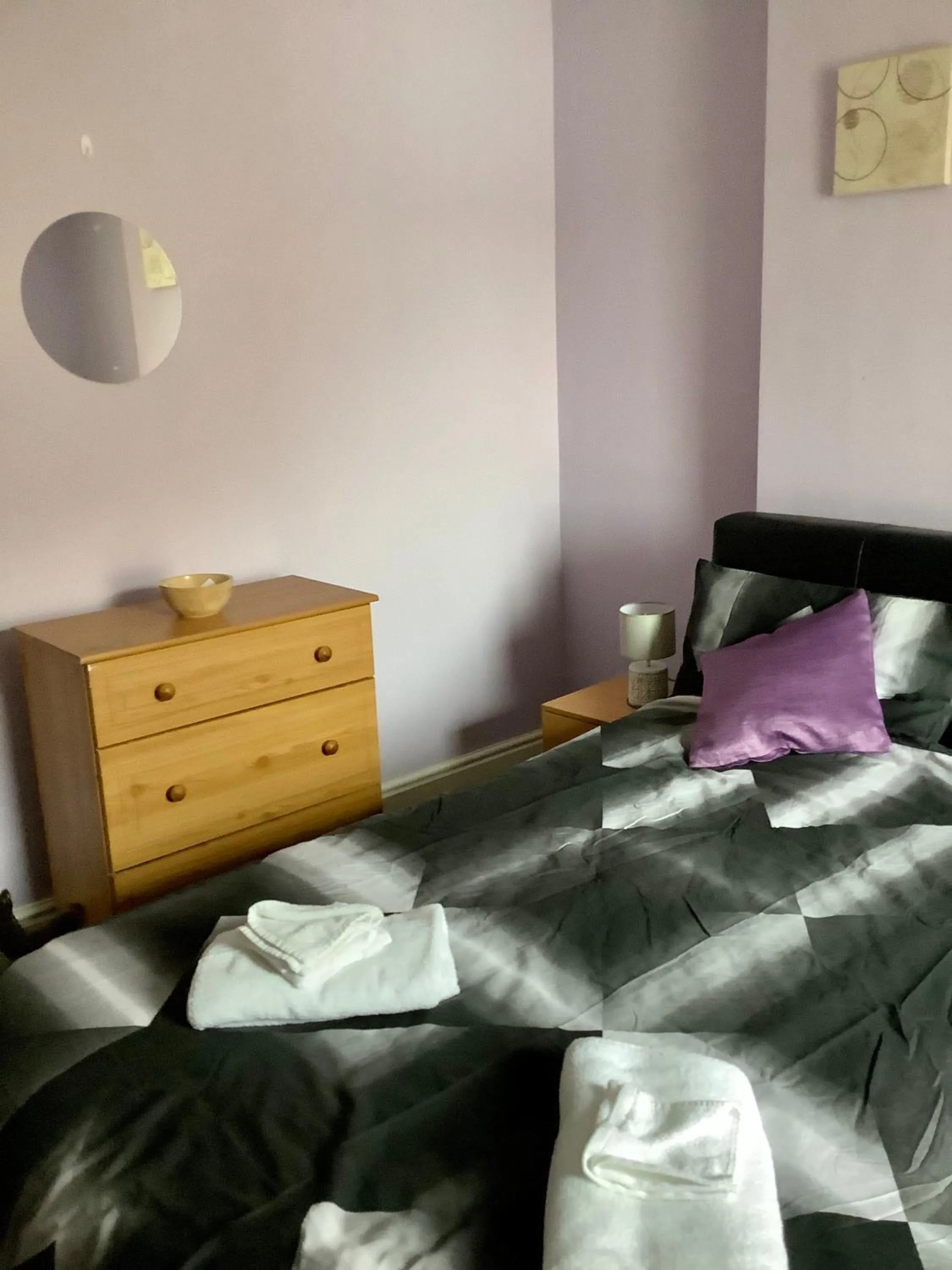 Bedroom, Bed in Heddfan (Place of Peace)