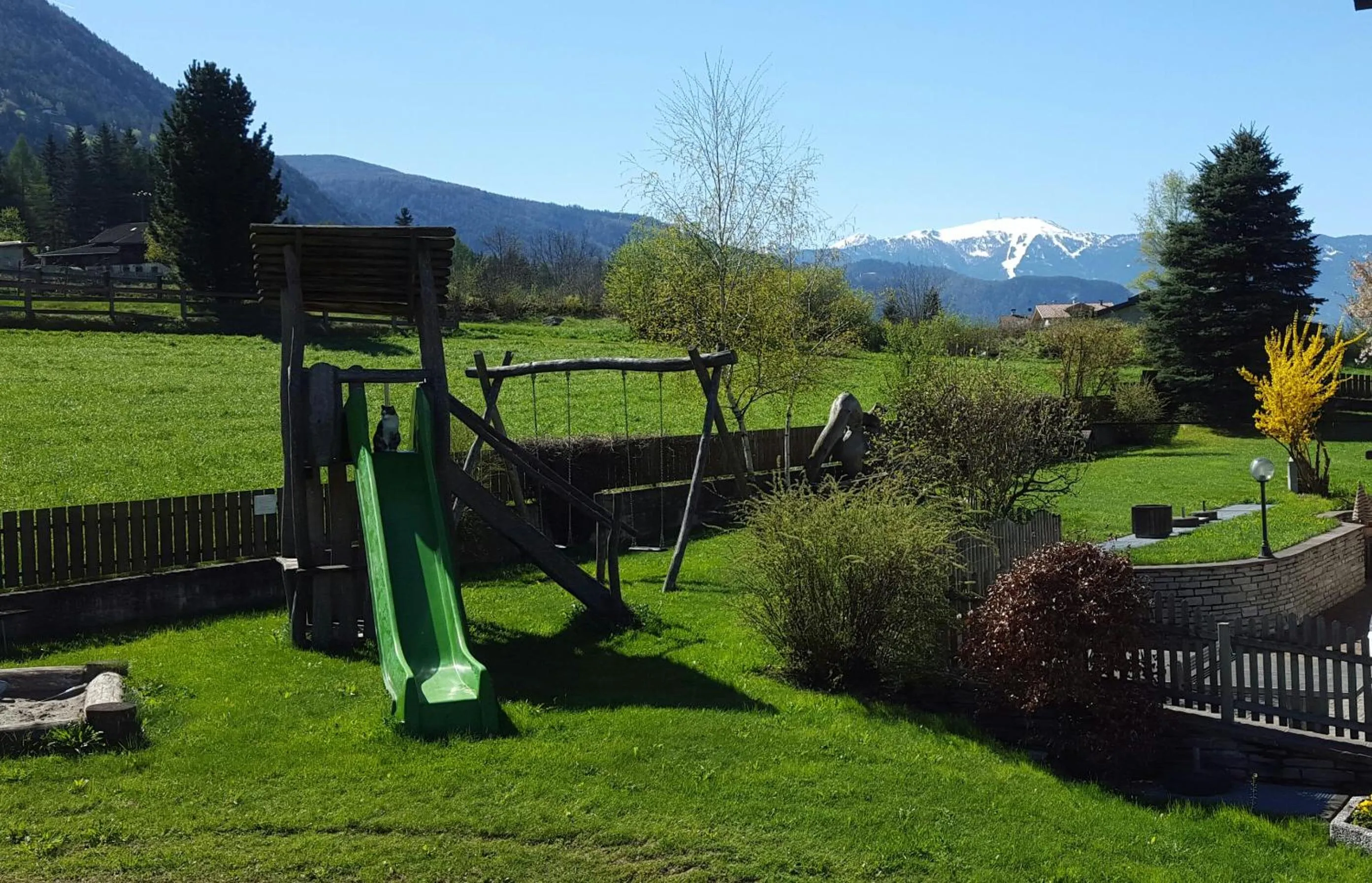 Garden view in Hotel Foestlerhof