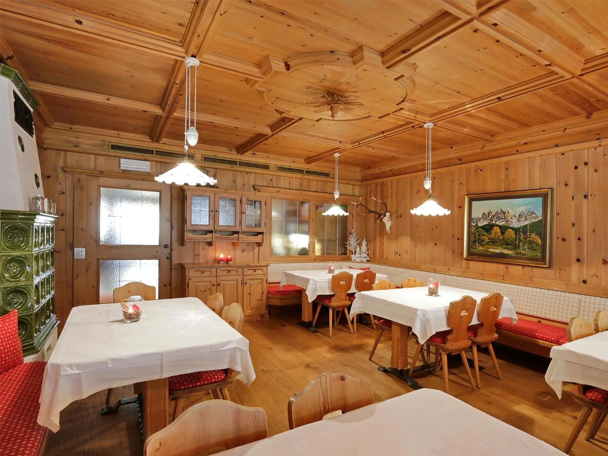 Restaurant/places to eat in Hotel Foestlerhof