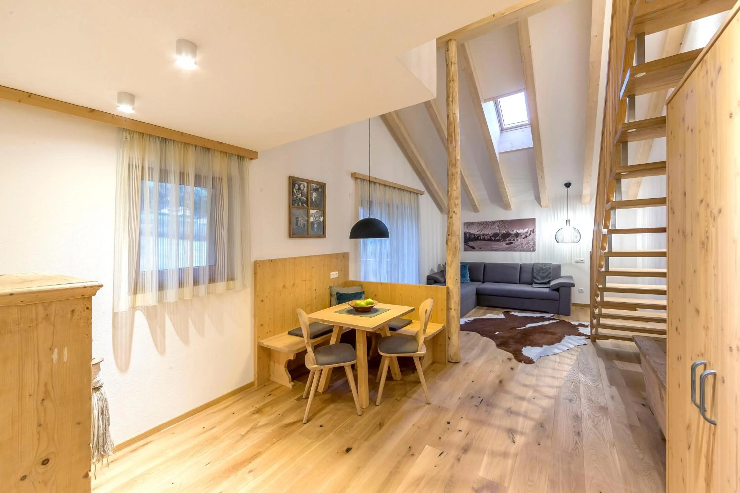 Seating area in Hotel Foestlerhof
