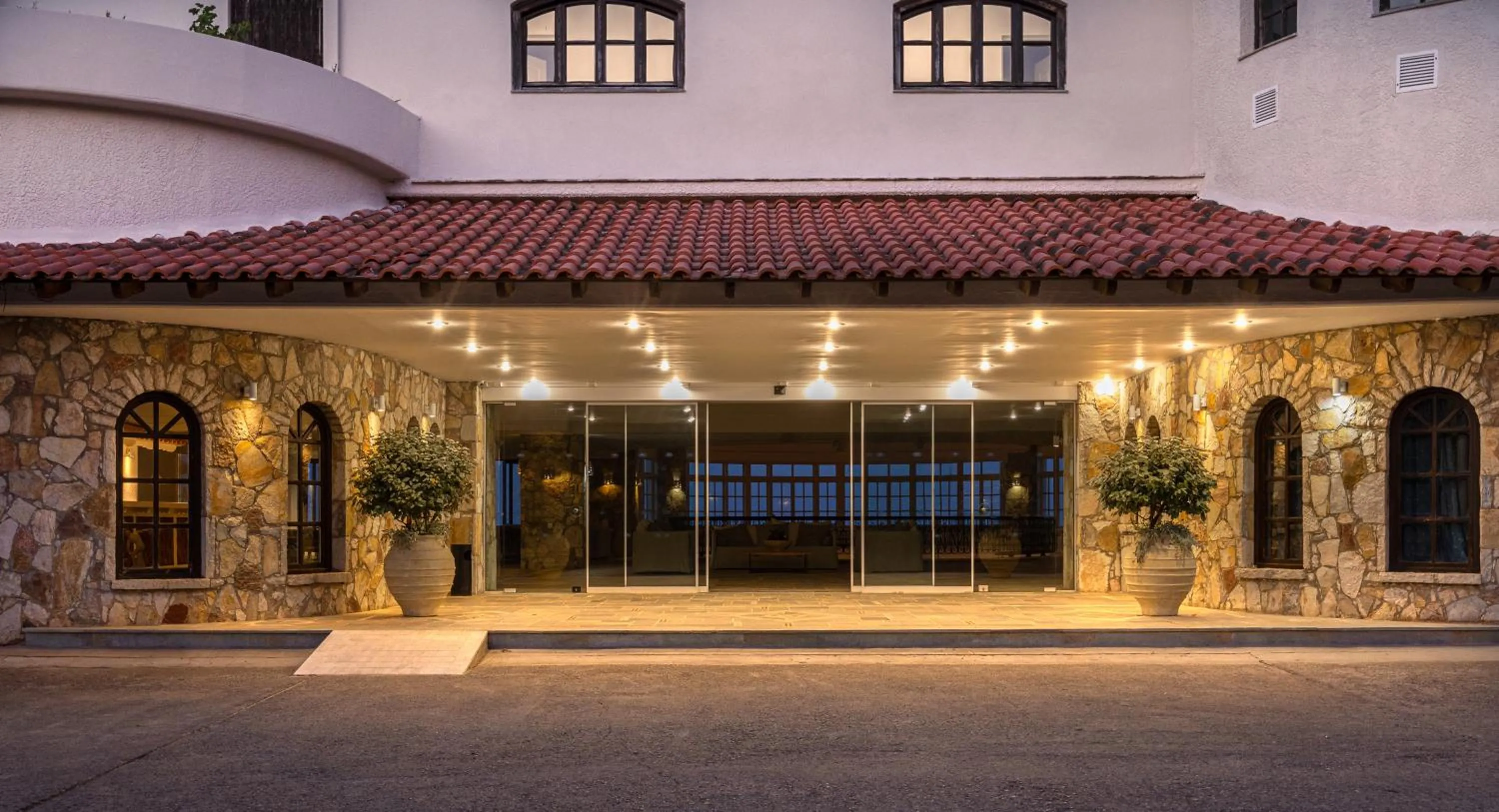 Sunrise Village Beach Hotel