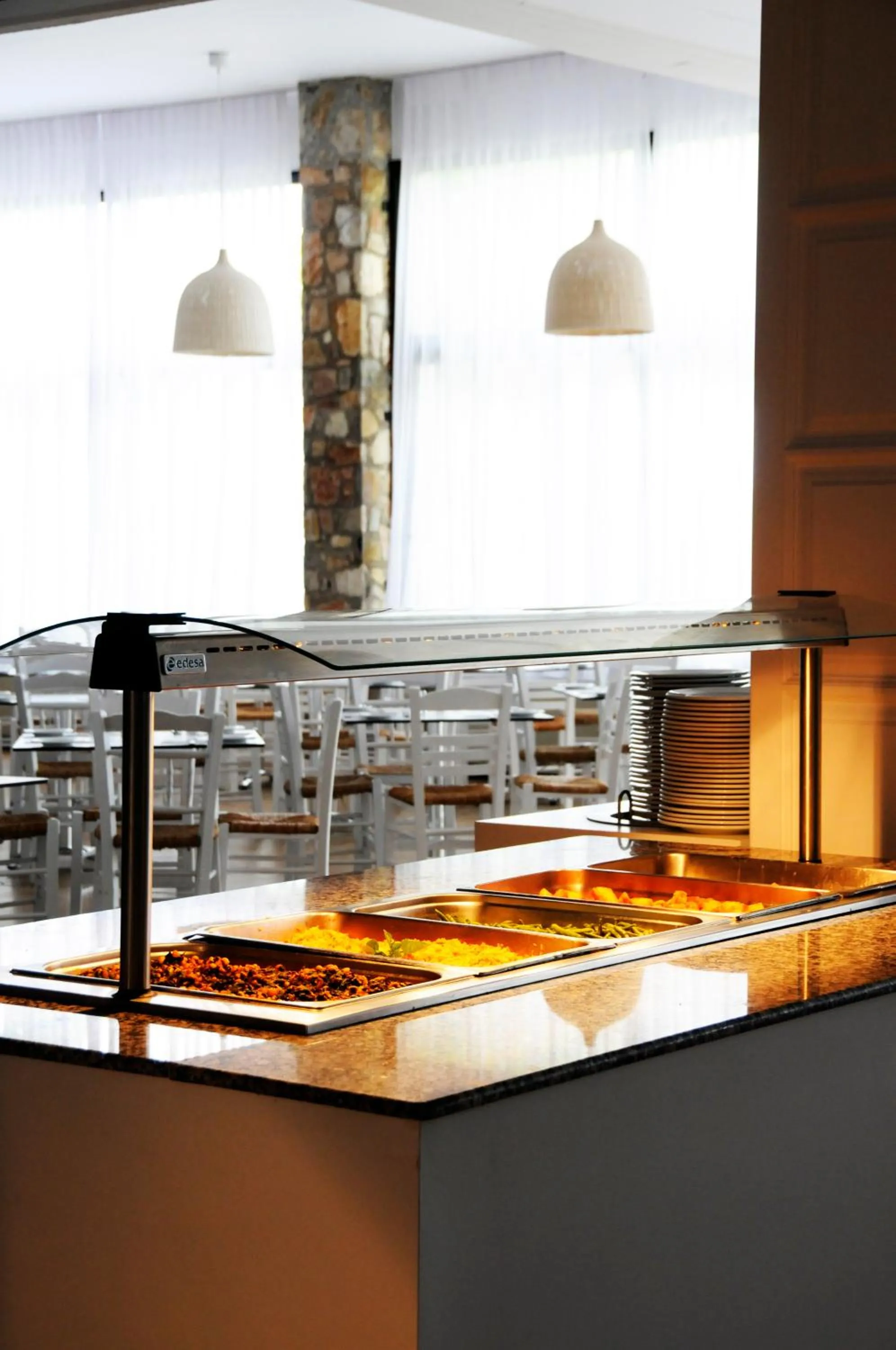 Restaurant/places to eat in Sunrise Village Beach Hotel