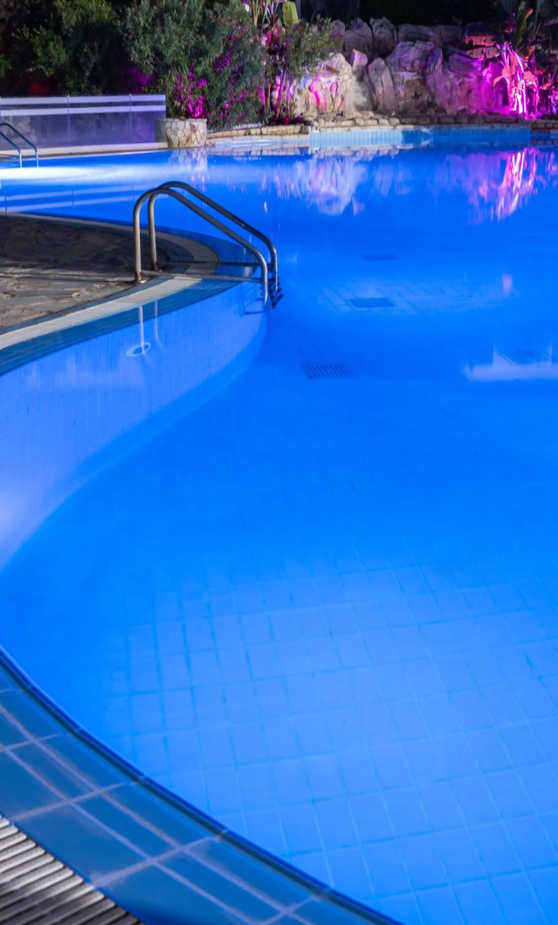 Sunrise Village Beach Hotel