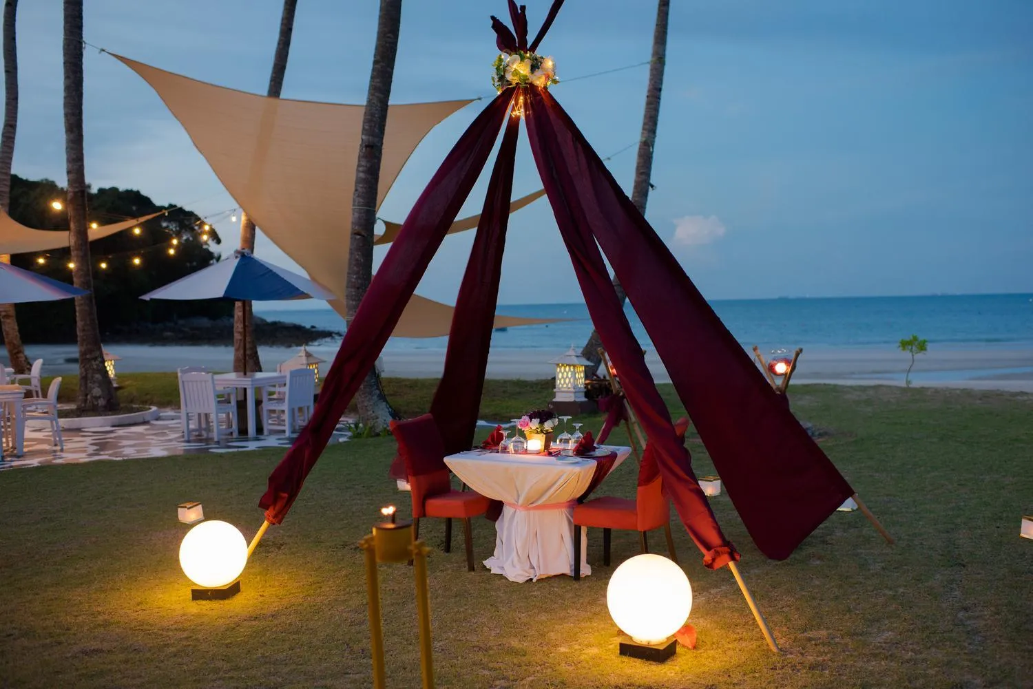 Dining area in Indra Maya Pool Villas