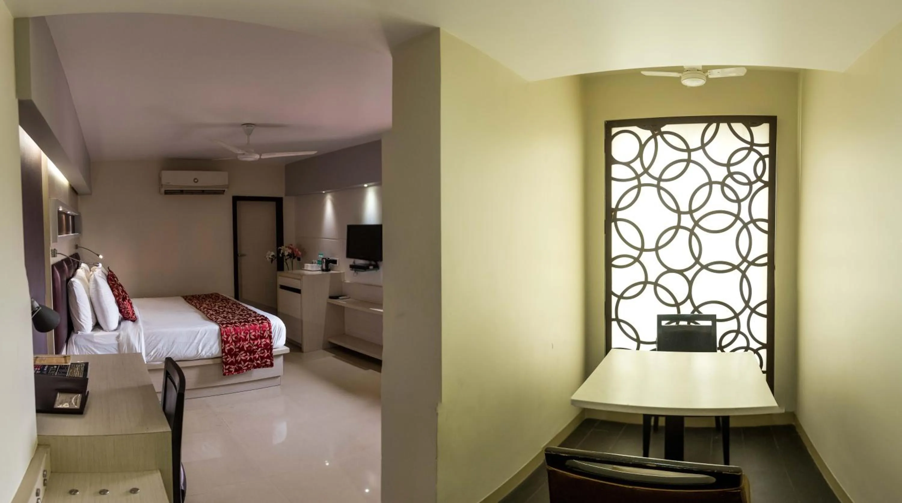 Bedroom, Bed in Hotel Oriental Aster - Mumbai International Airport